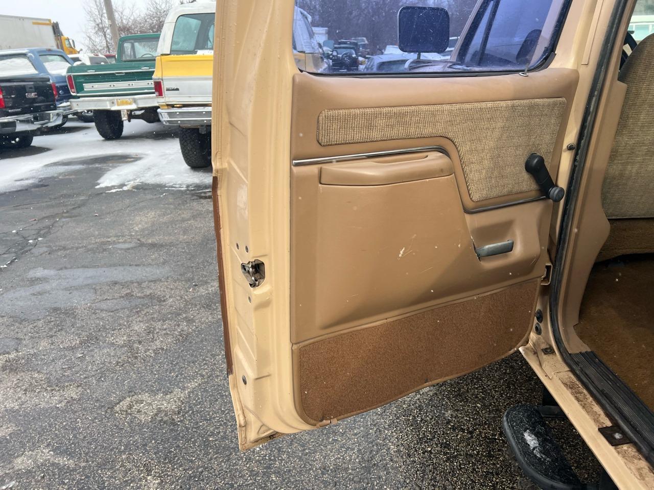 1991 Ford F-350 XLT Lariat