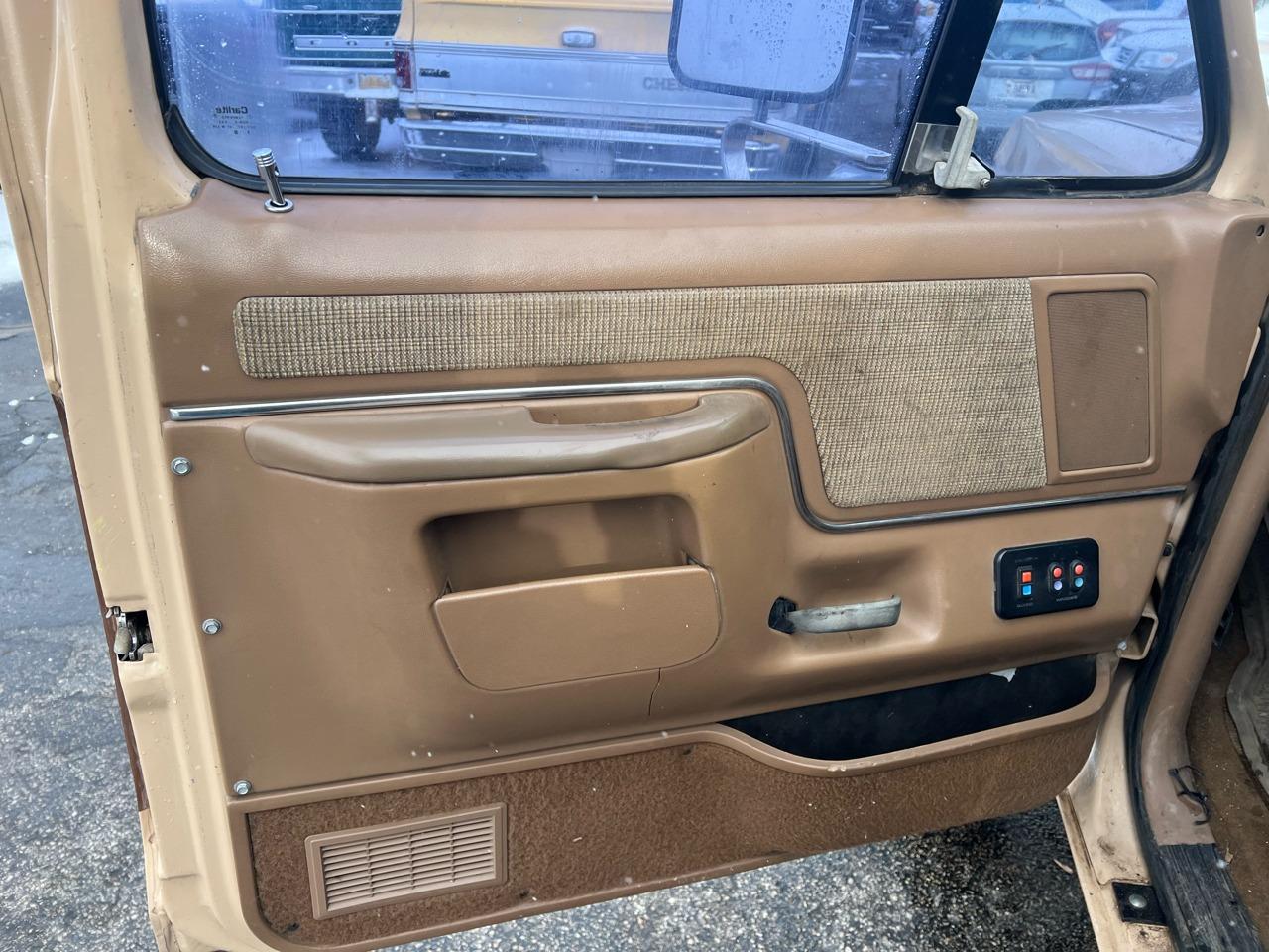 1991 Ford F-350 XLT Lariat