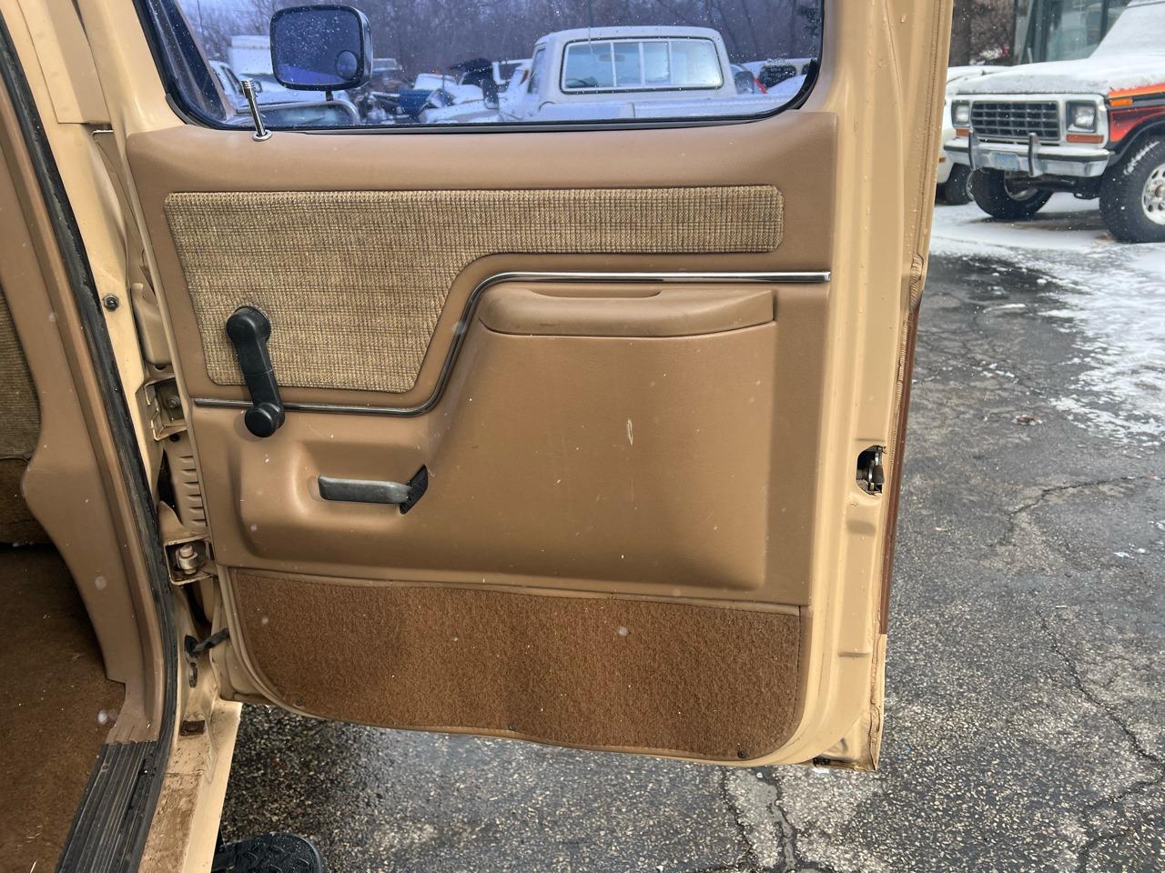 1991 Ford F-350 XLT Lariat