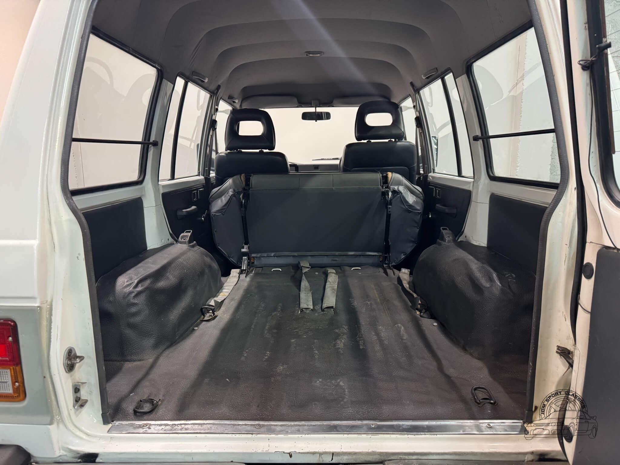 1989 Mitsubishi Pajero DX