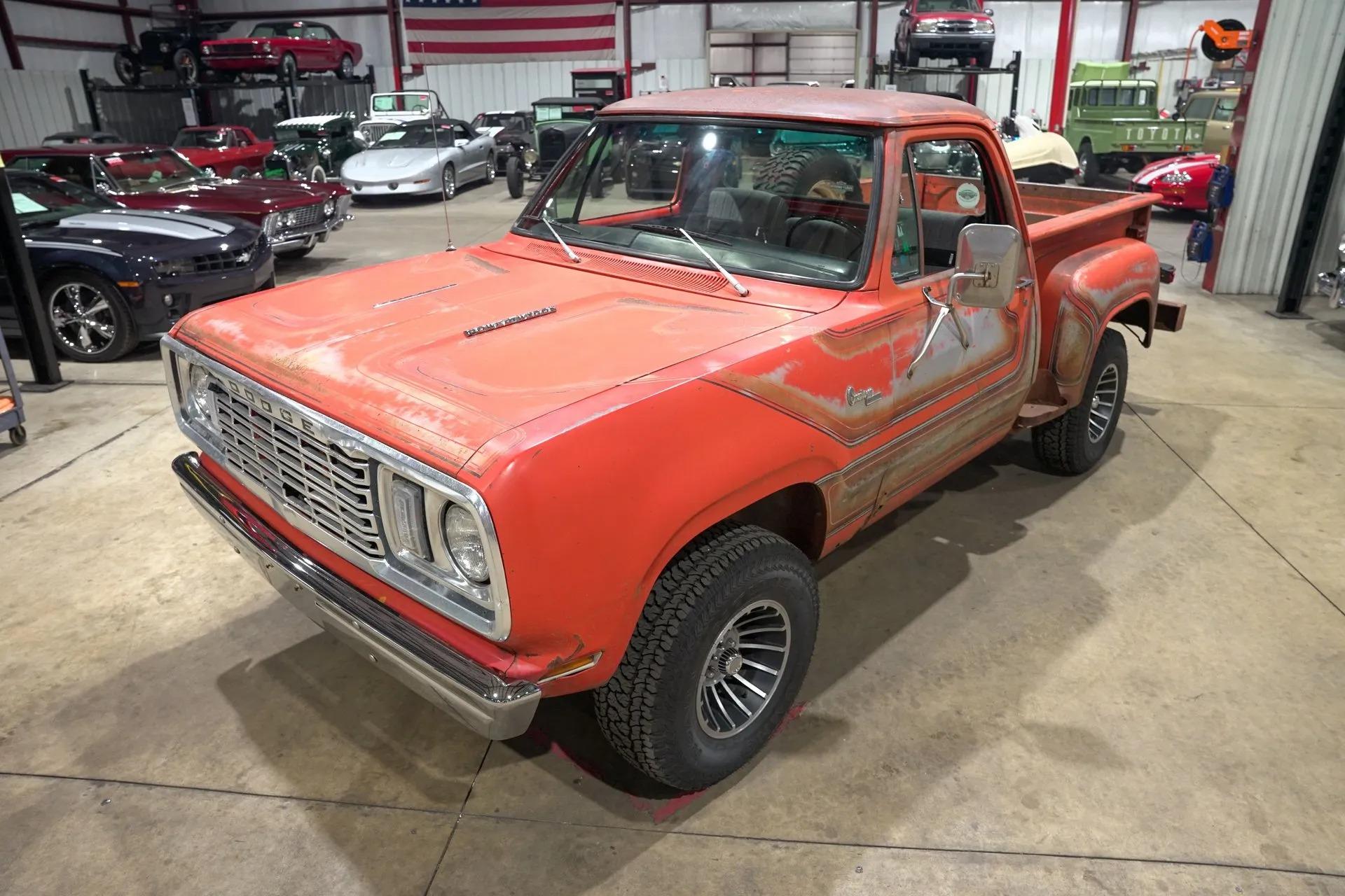 1977 Dodge Power Wagon Custom - 3