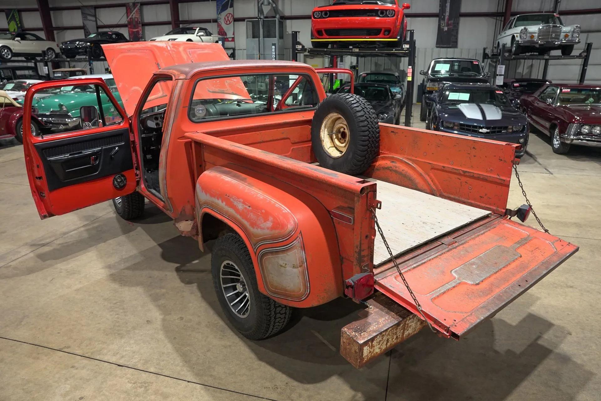 1977 Dodge Power Wagon Custom