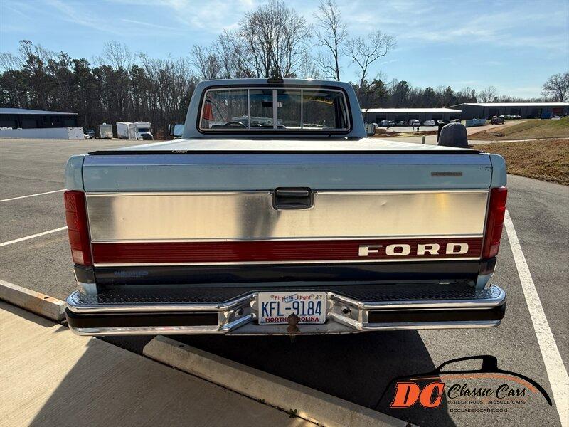 1986 Ford F-150 XLT Lariat