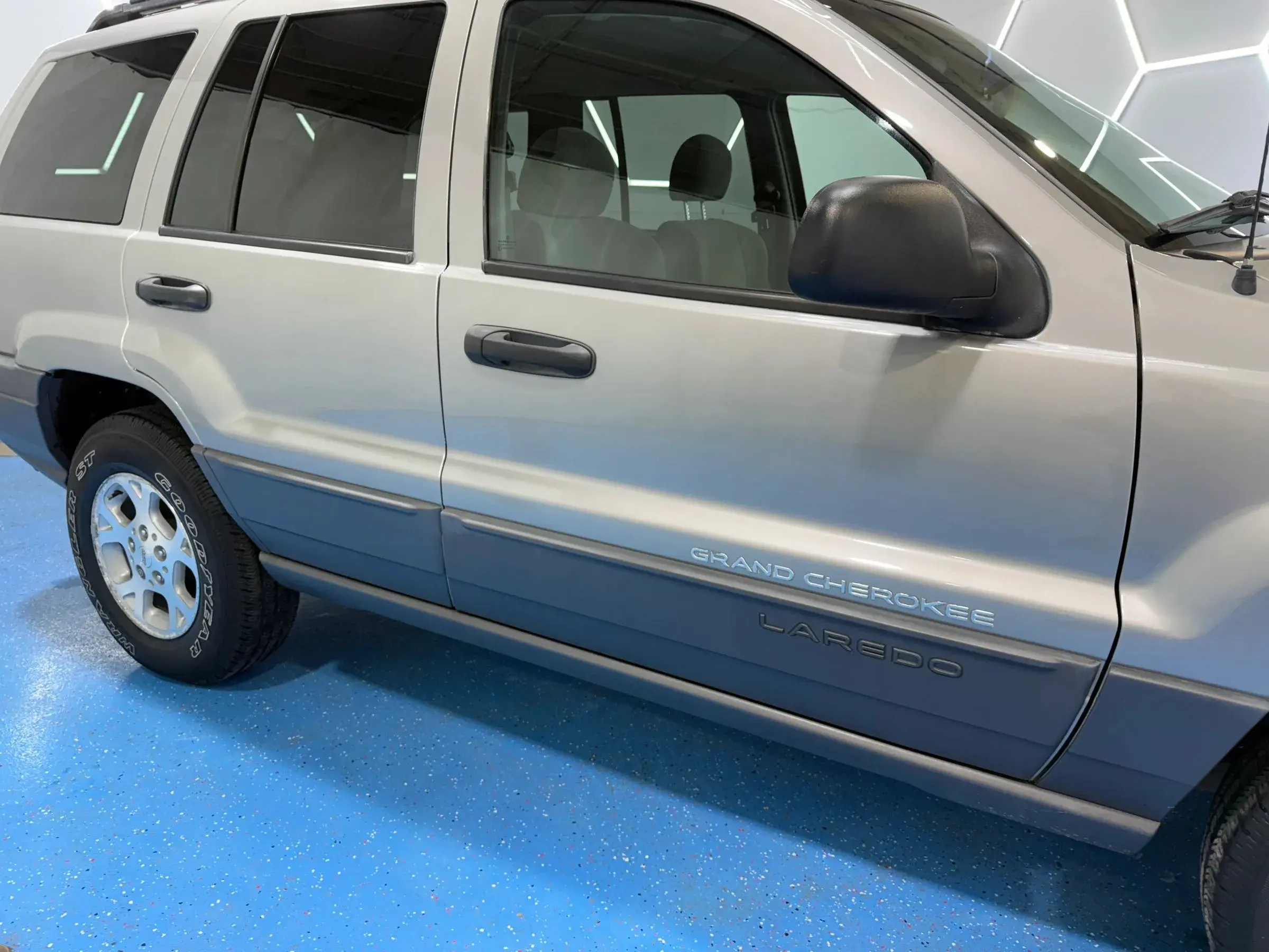 40k-Mile 2001 Jeep Grand Cherokee