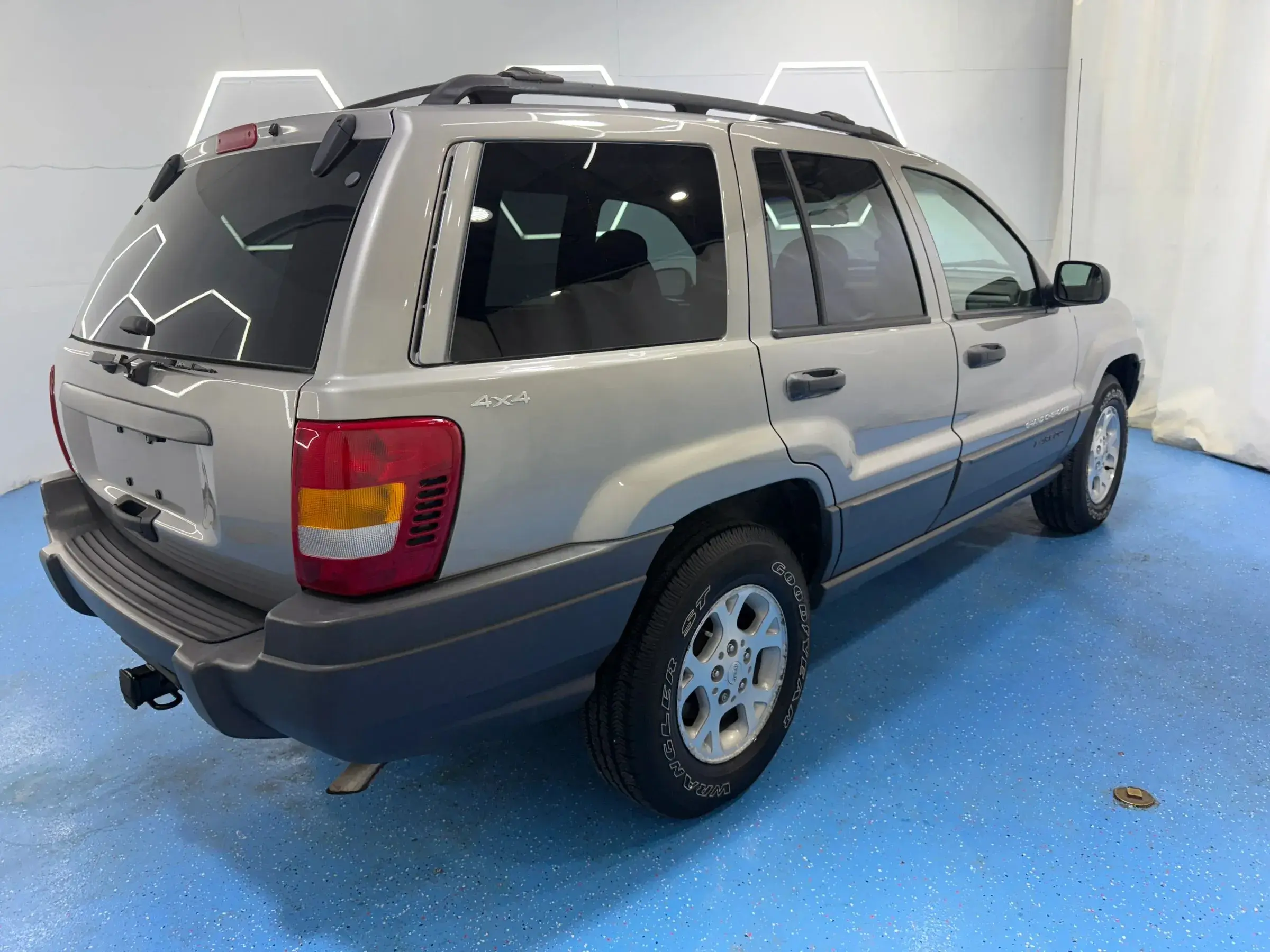 40k-Mile 2001 Jeep Grand Cherokee