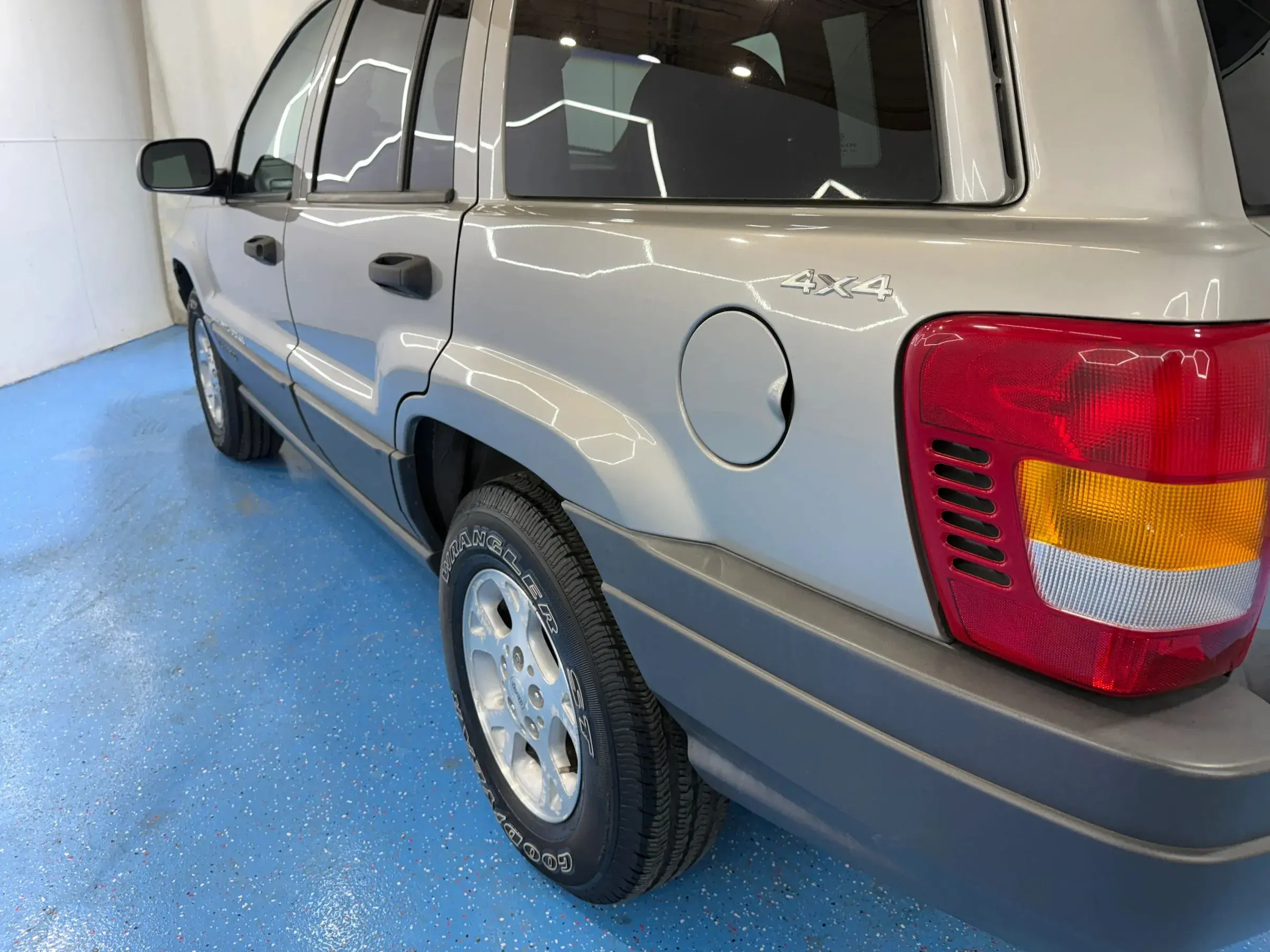 40k-Mile 2001 Jeep Grand Cherokee