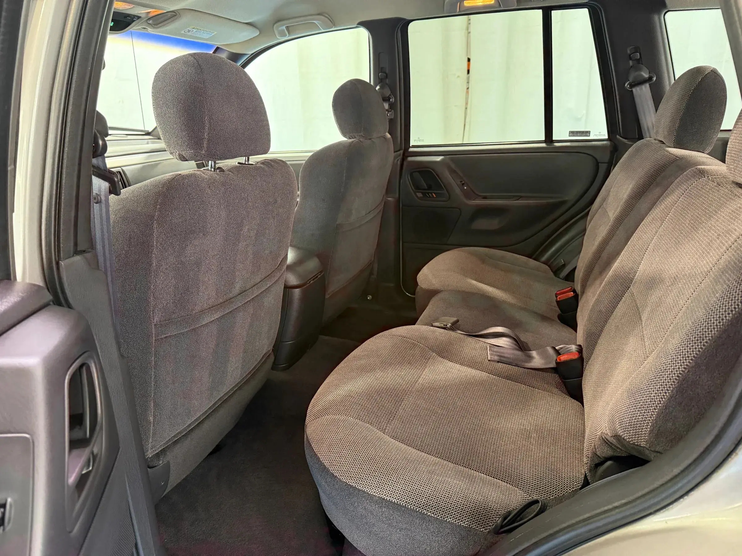 40k-Mile 2001 Jeep Grand Cherokee