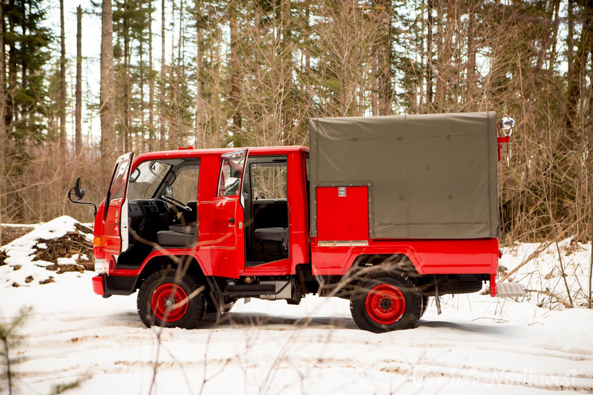 1996 Toyota HiAce Double-Cab Fire Truck