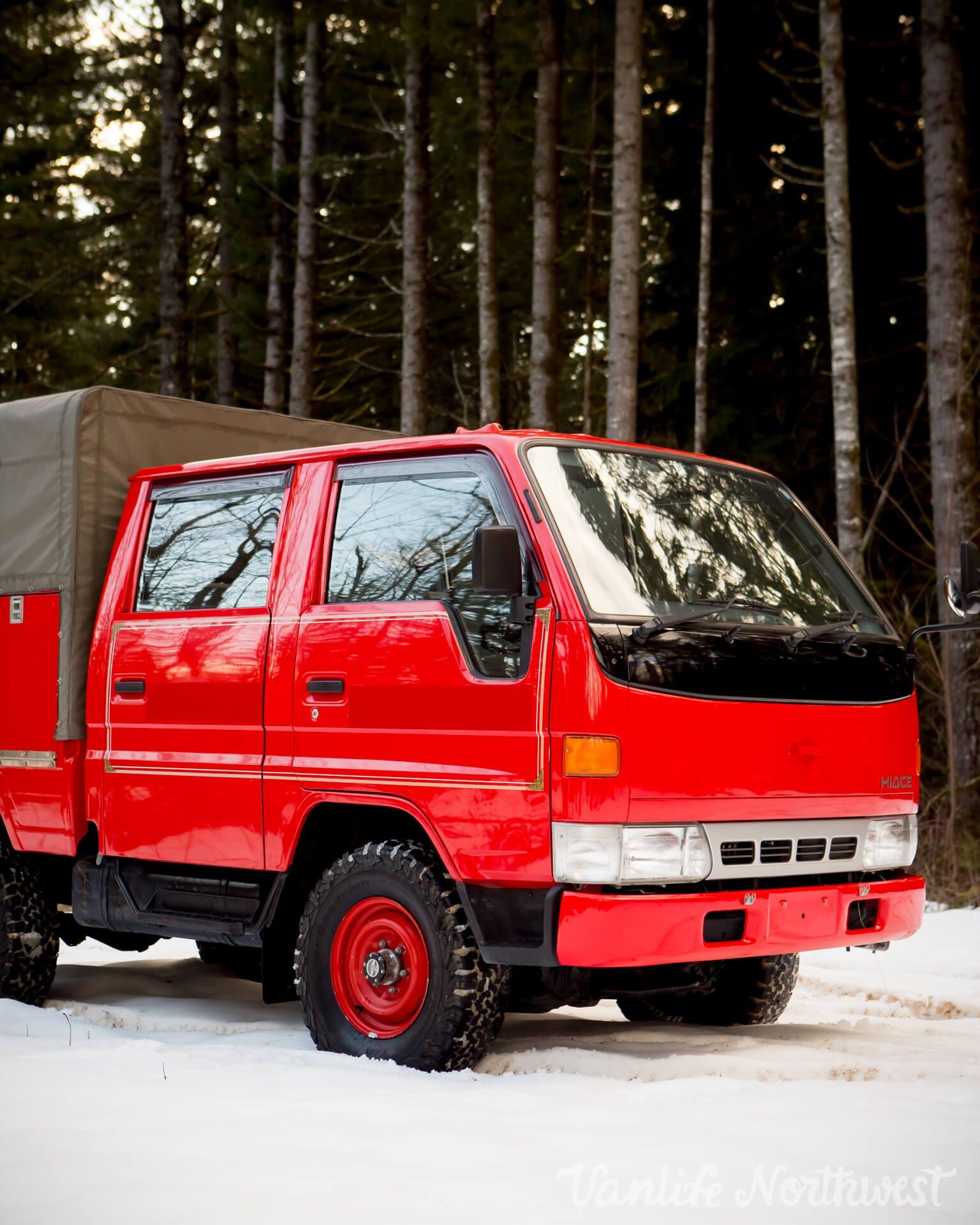 1996 Toyota HiAce Double-Cab Fire Truck
