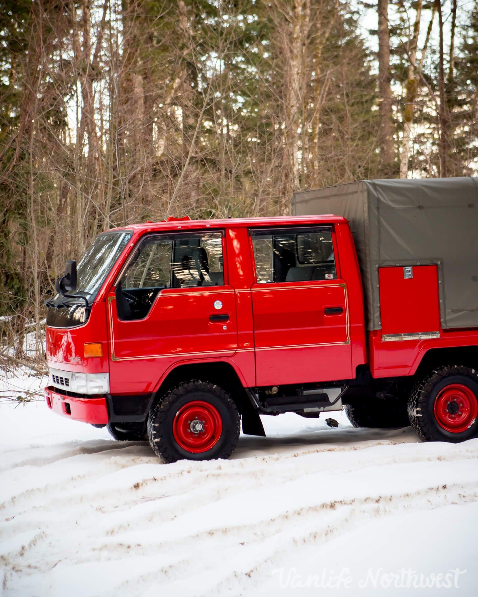 1996 Toyota HiAce Double-Cab Fire Truck - 4