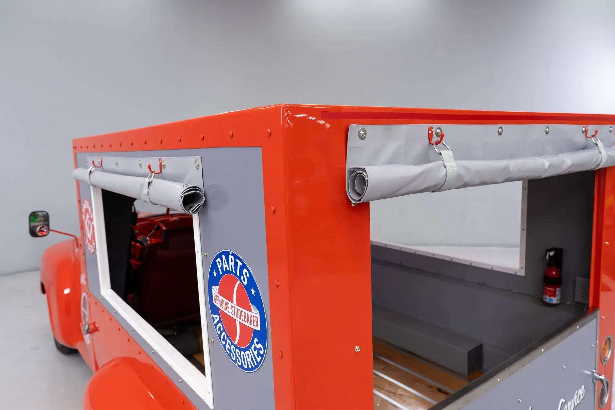 1952 Studebaker 2R5 Cargo Truck