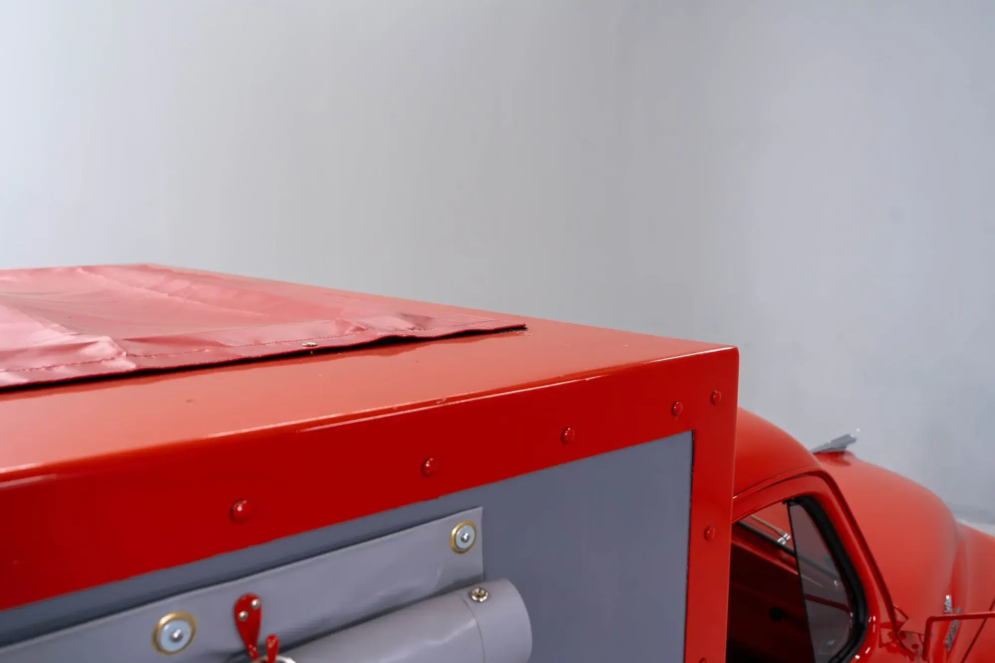 1952 Studebaker 2R5 Cargo Truck