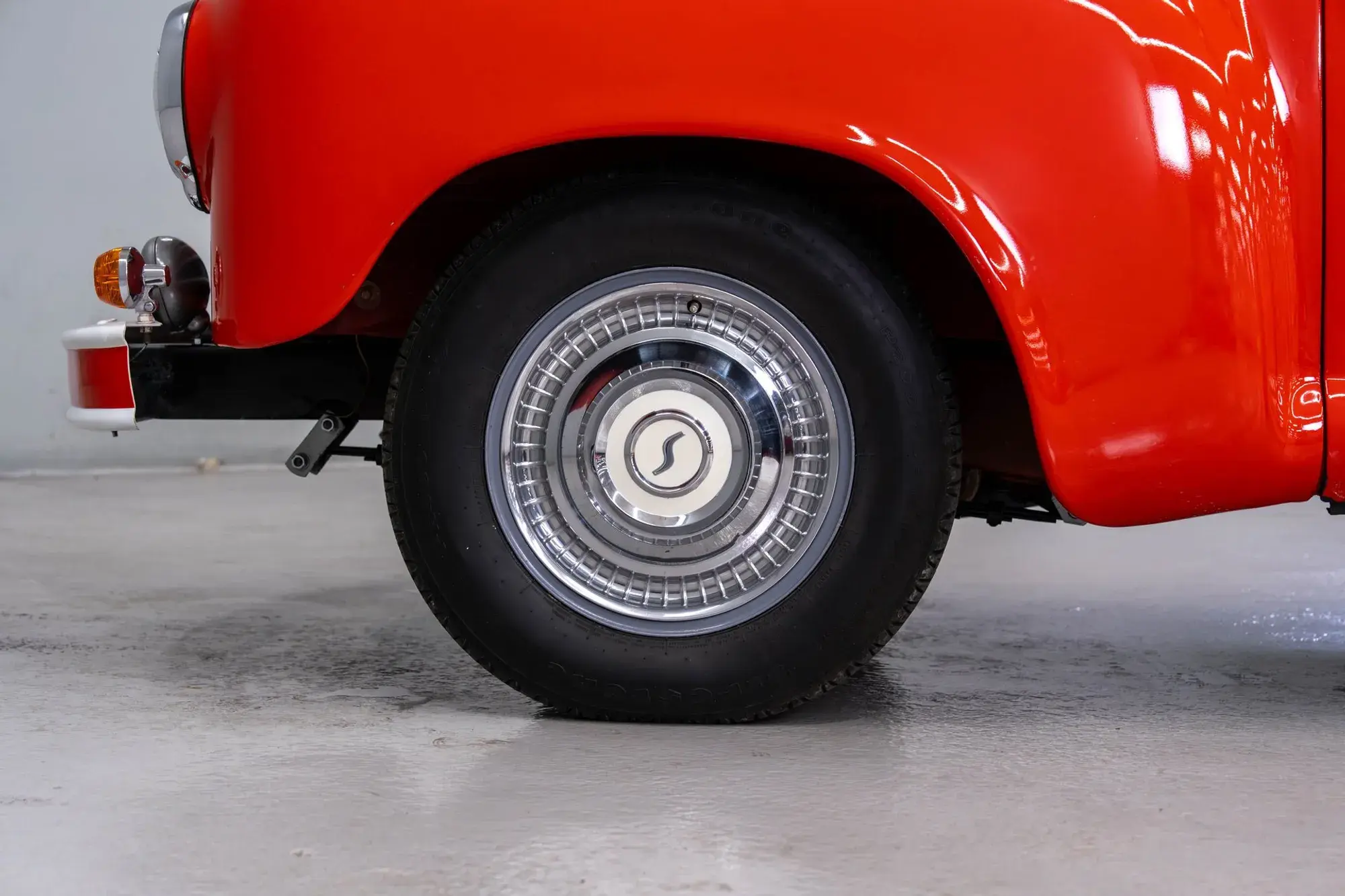 1952 Studebaker 2R5 Cargo Truck