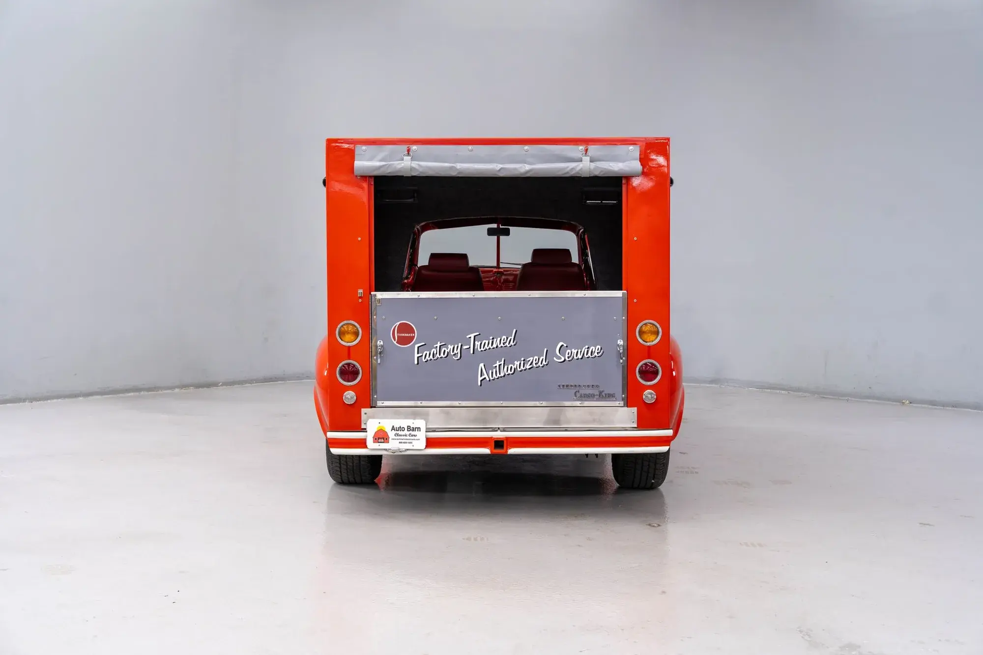 1952 Studebaker 2R5 Cargo Truck