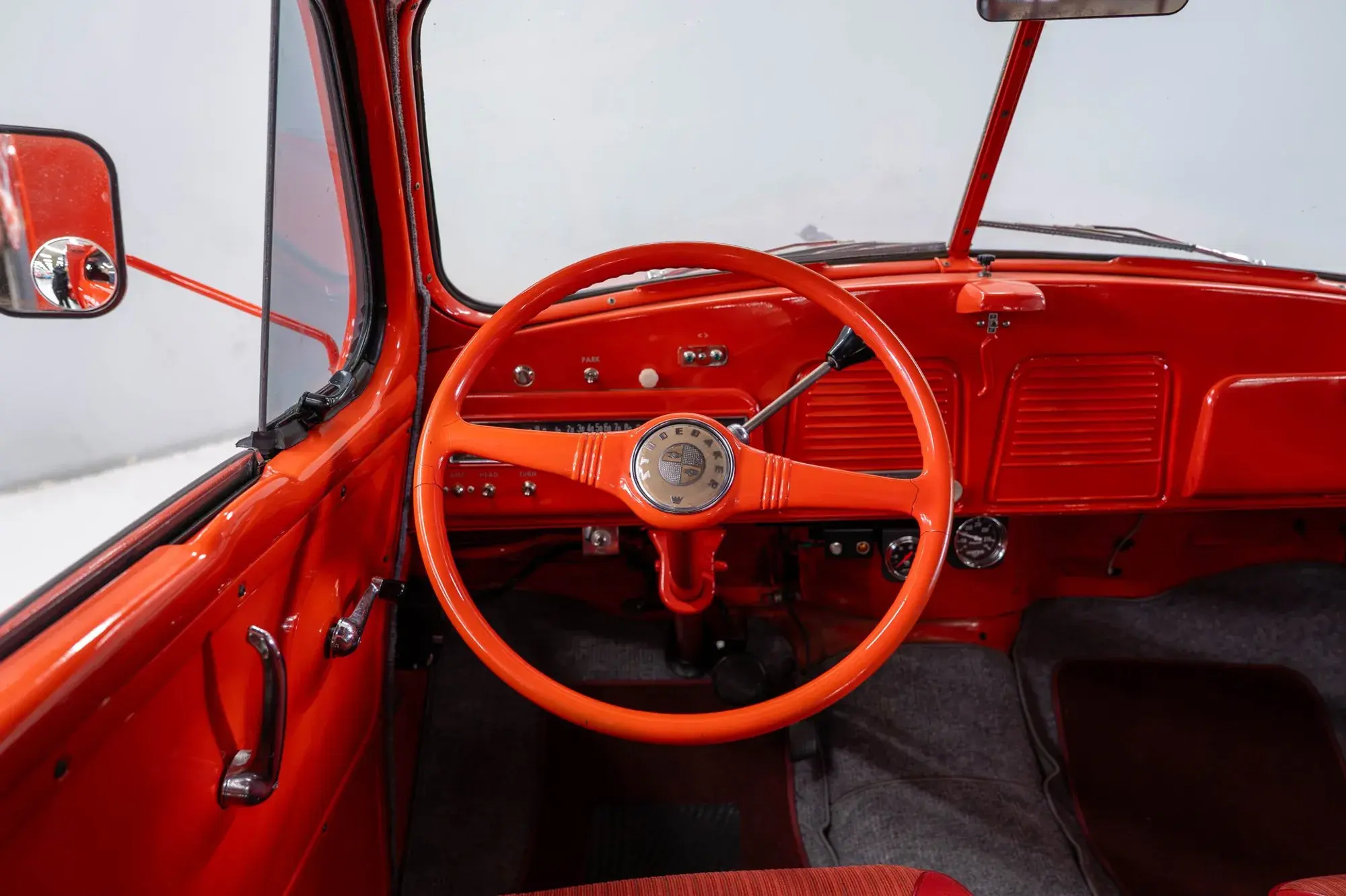1952 Studebaker 2R5 Cargo Truck