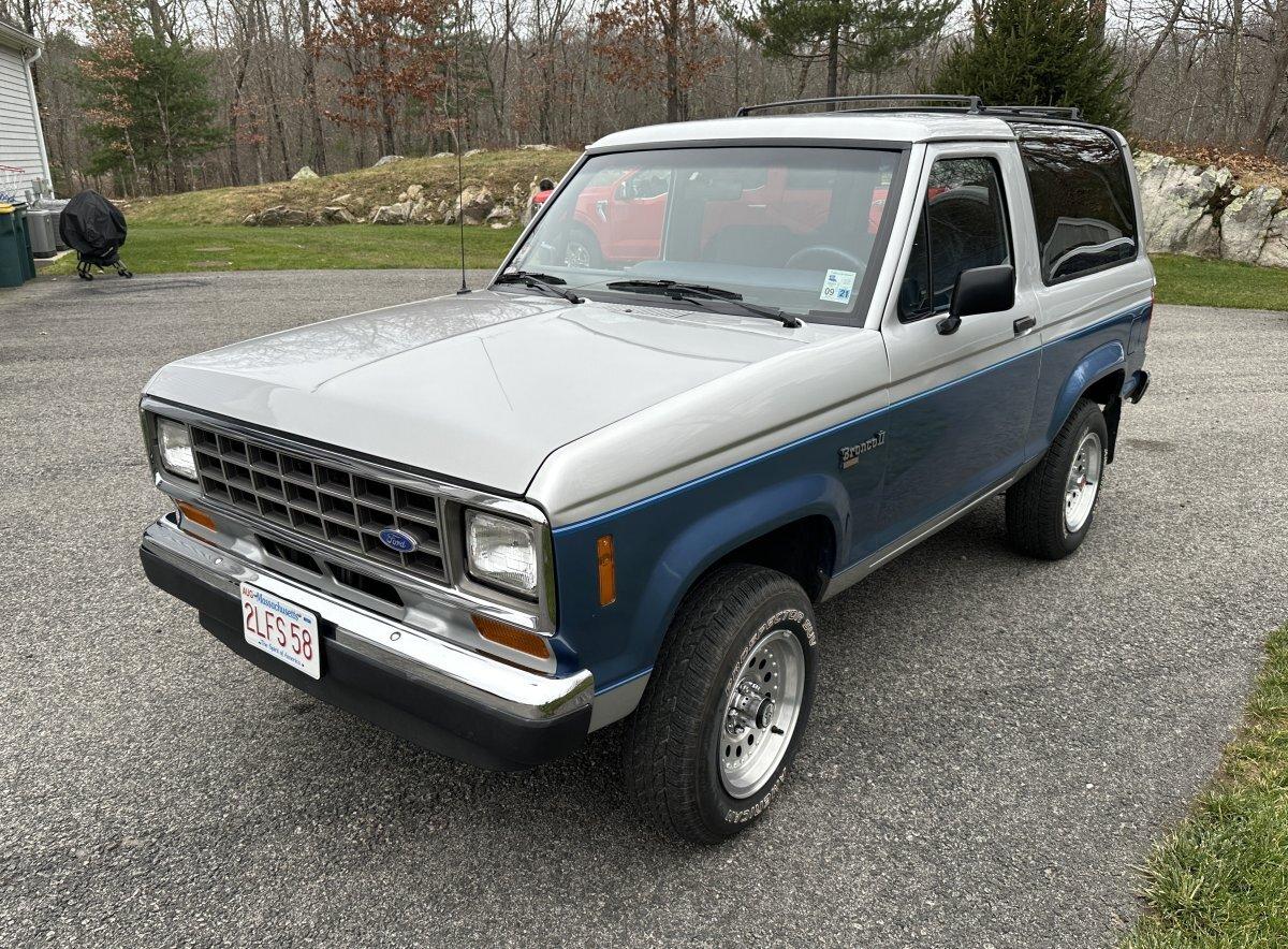 29k-Mile 1988 Ford Bronco II XLT 4×4 - 4