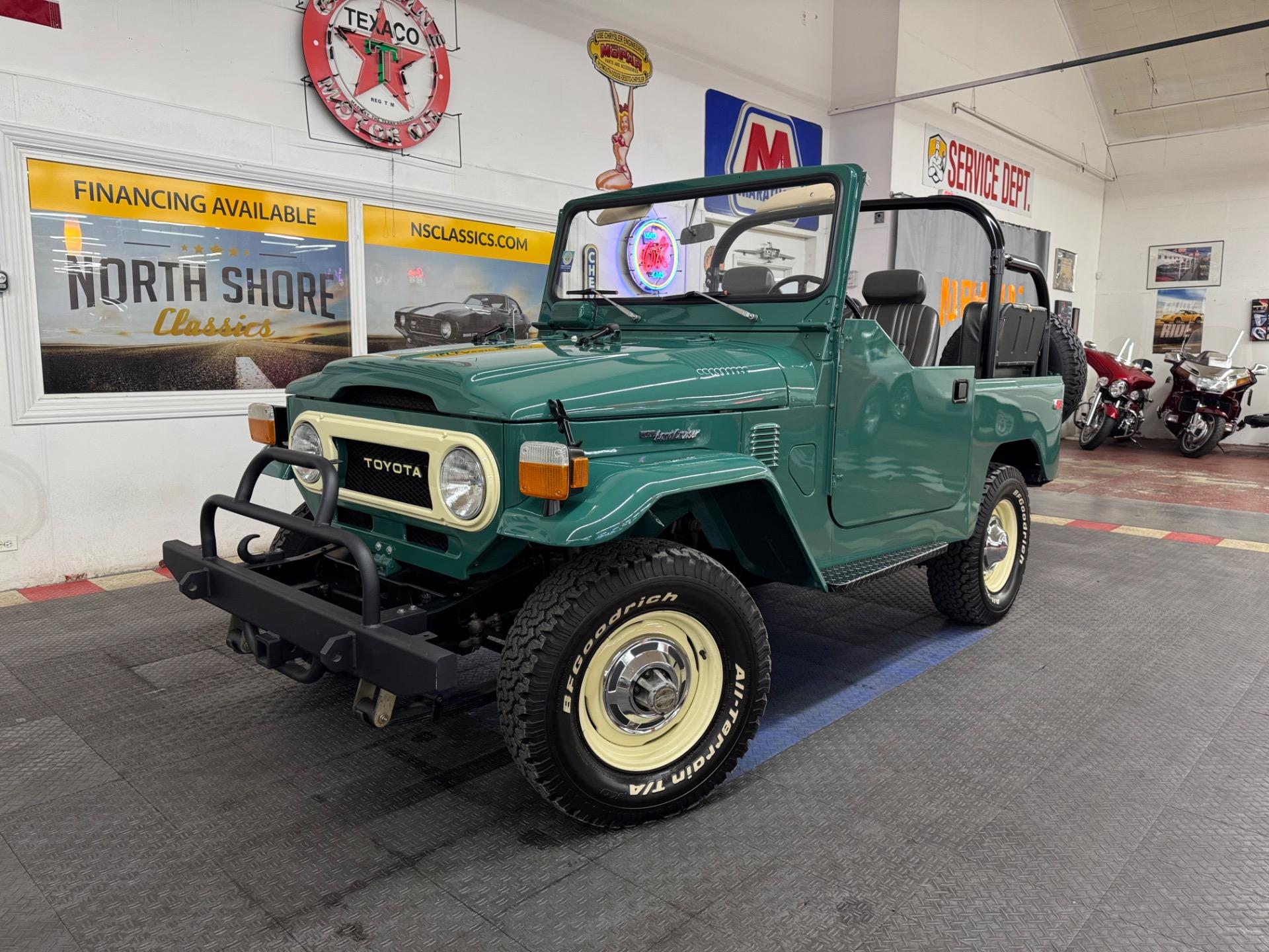 1976 Toyota Land Cruiser FJ40 - 2