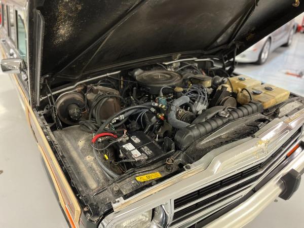 1990 Jeep Grand Wagoneer