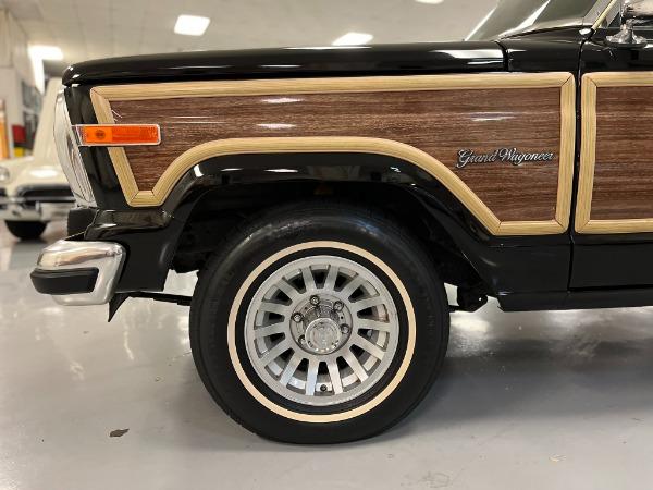 1990 Jeep Grand Wagoneer