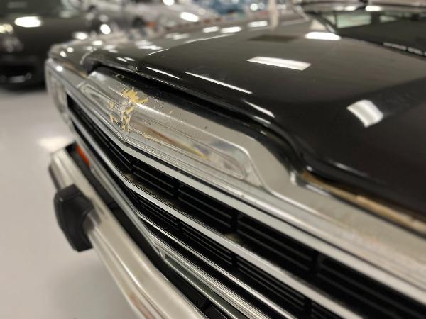 1990 Jeep Grand Wagoneer