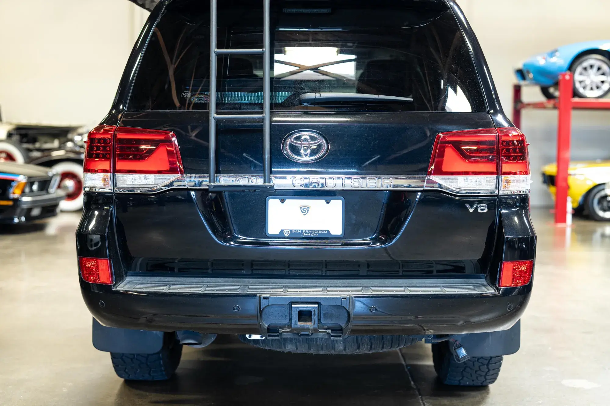2019 Toyota Land Cruiser