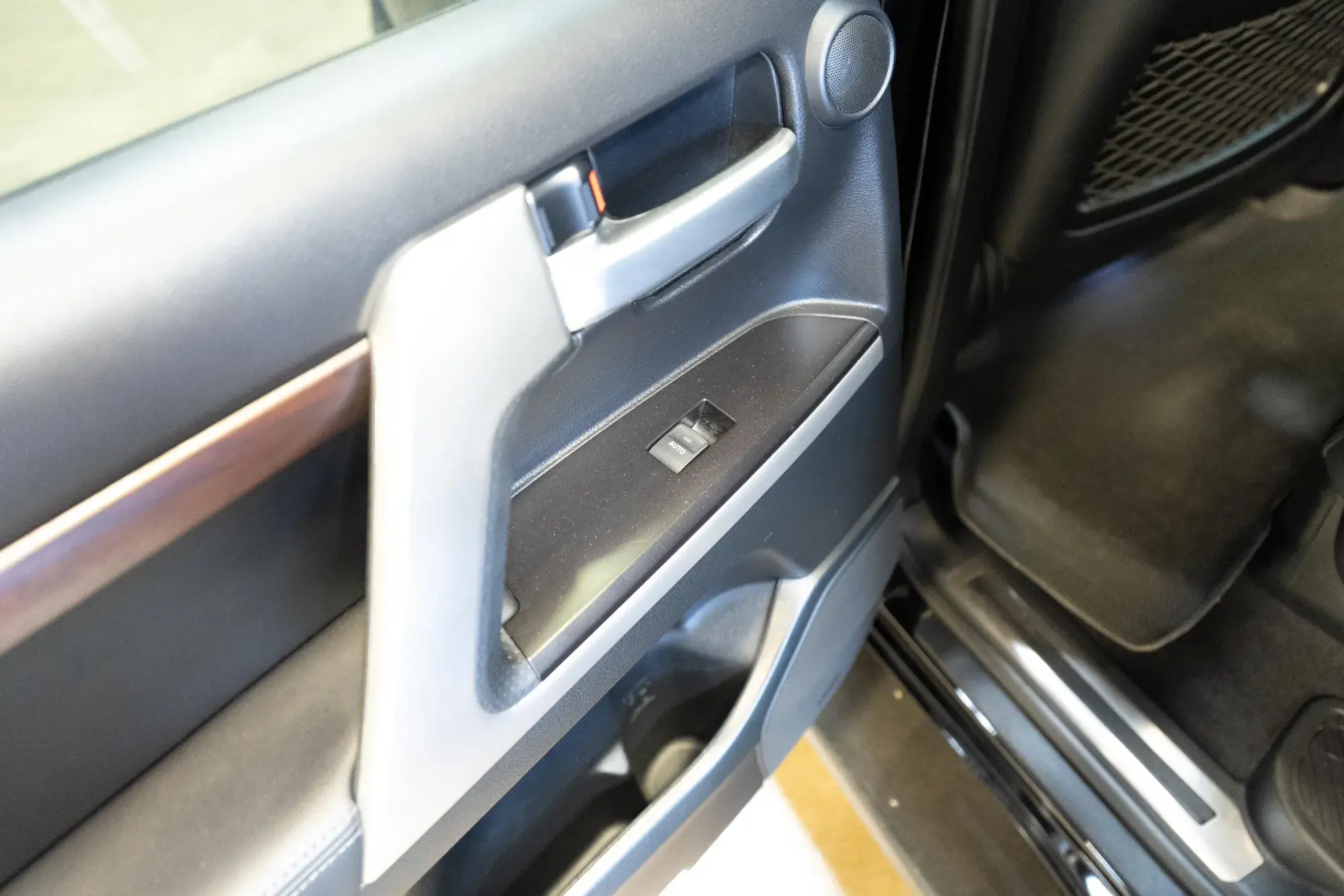 2019 Toyota Land Cruiser