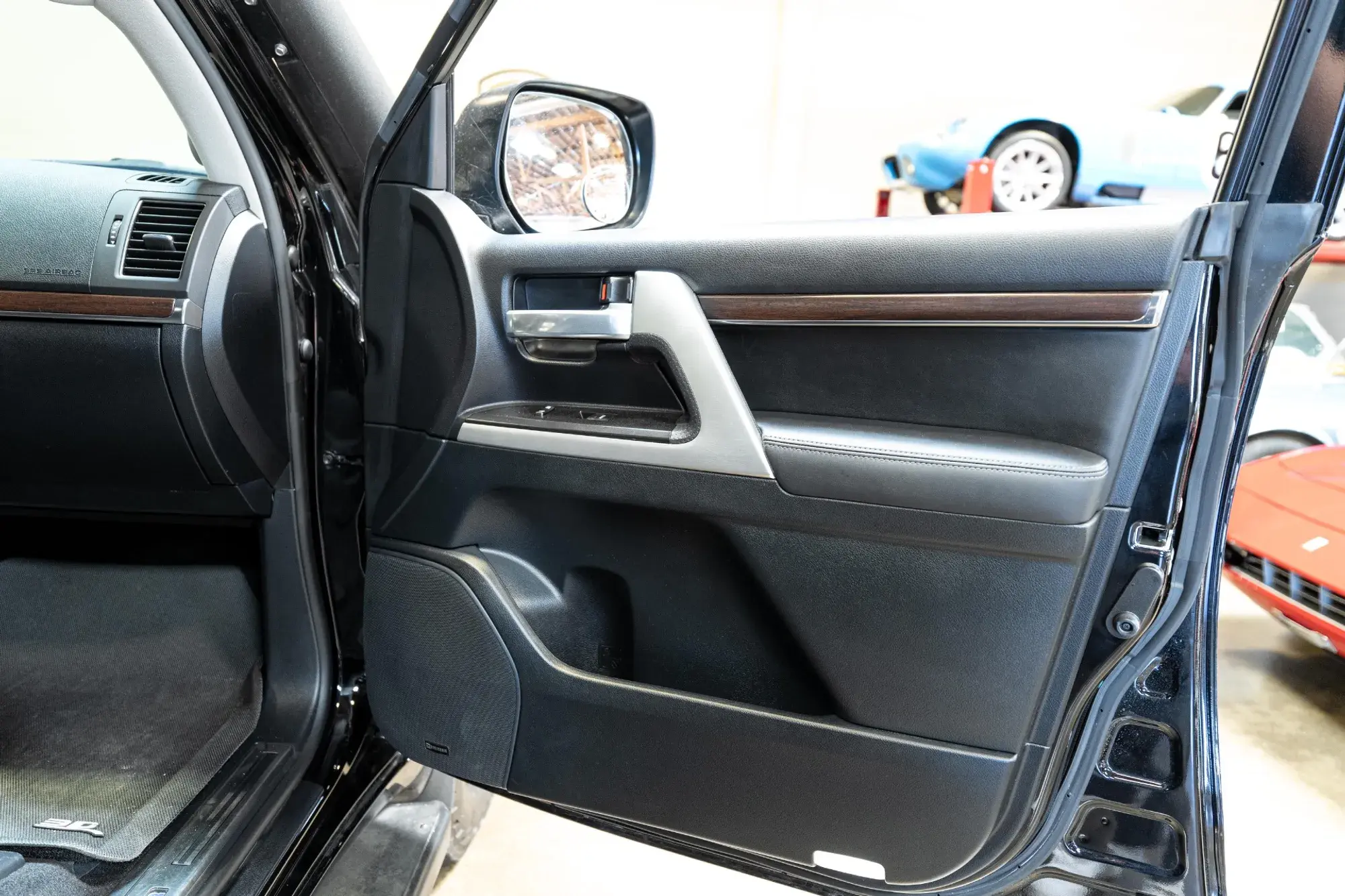 2019 Toyota Land Cruiser