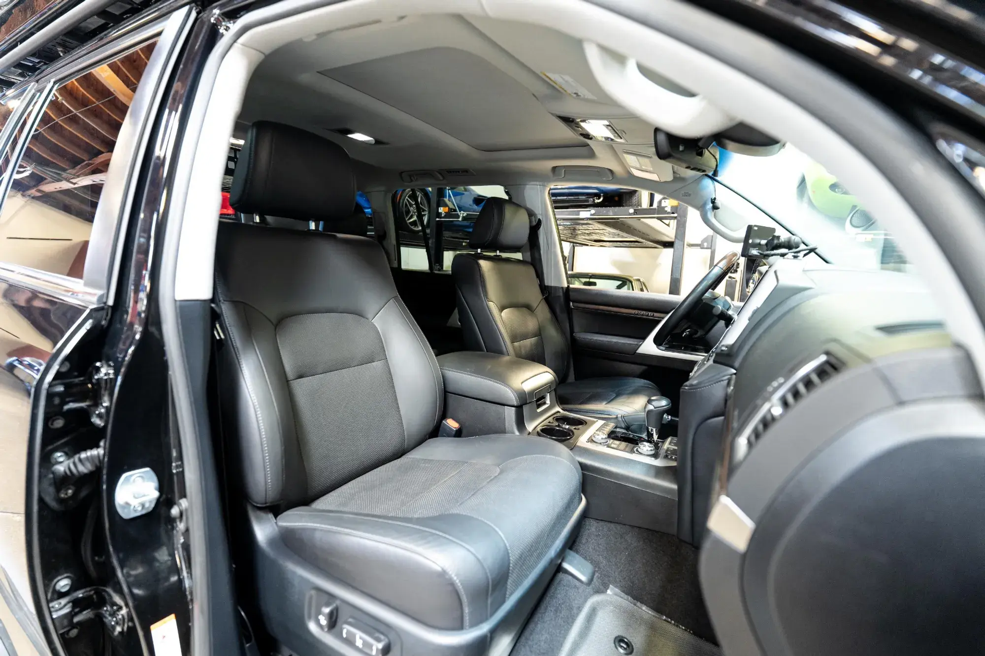 2019 Toyota Land Cruiser