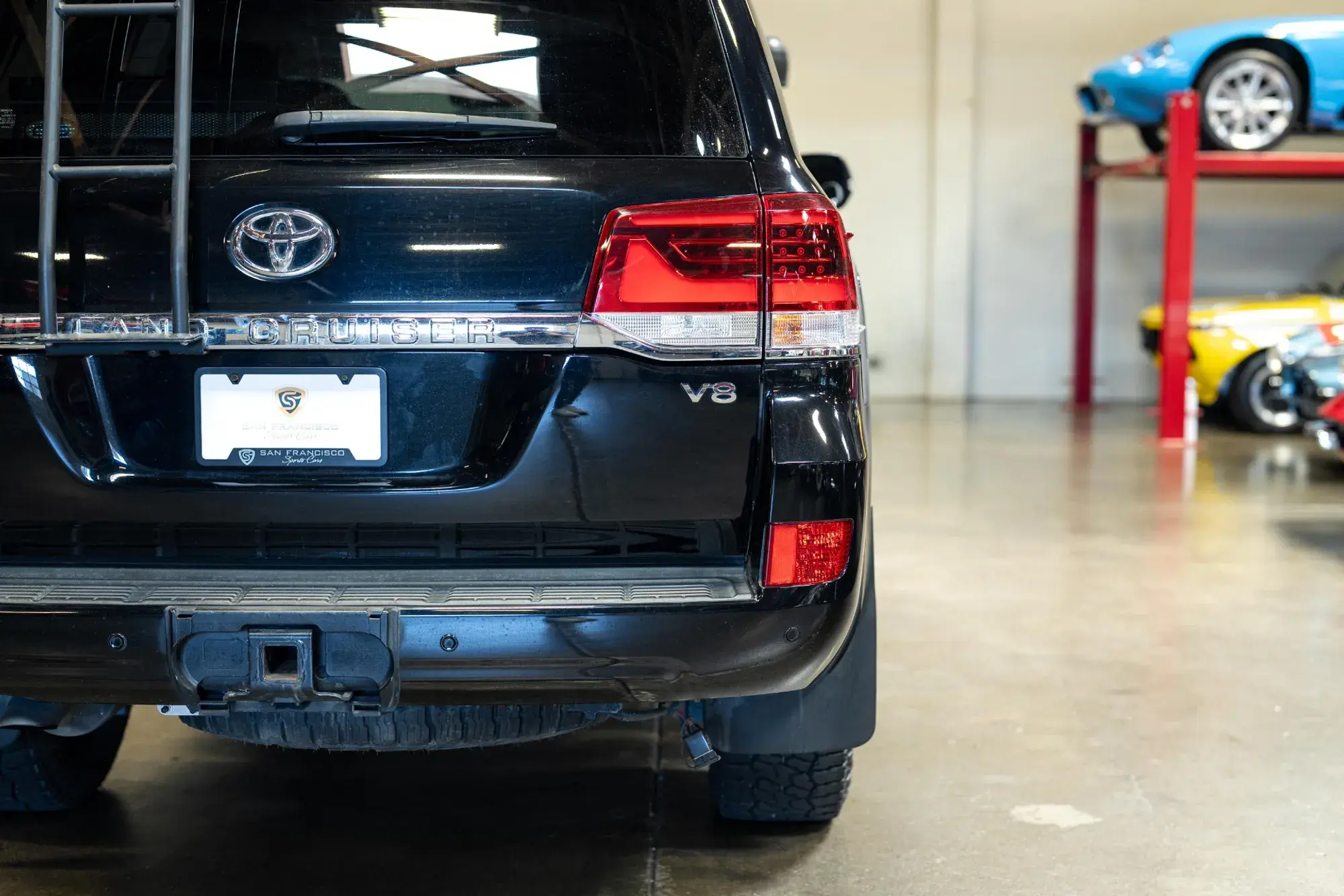 2019 Toyota Land Cruiser