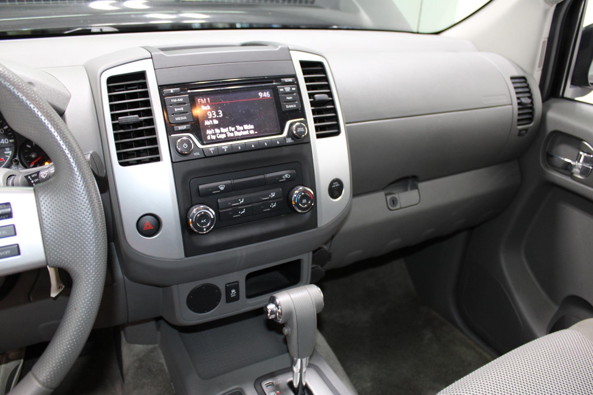 2016 Nissan Frontier SV