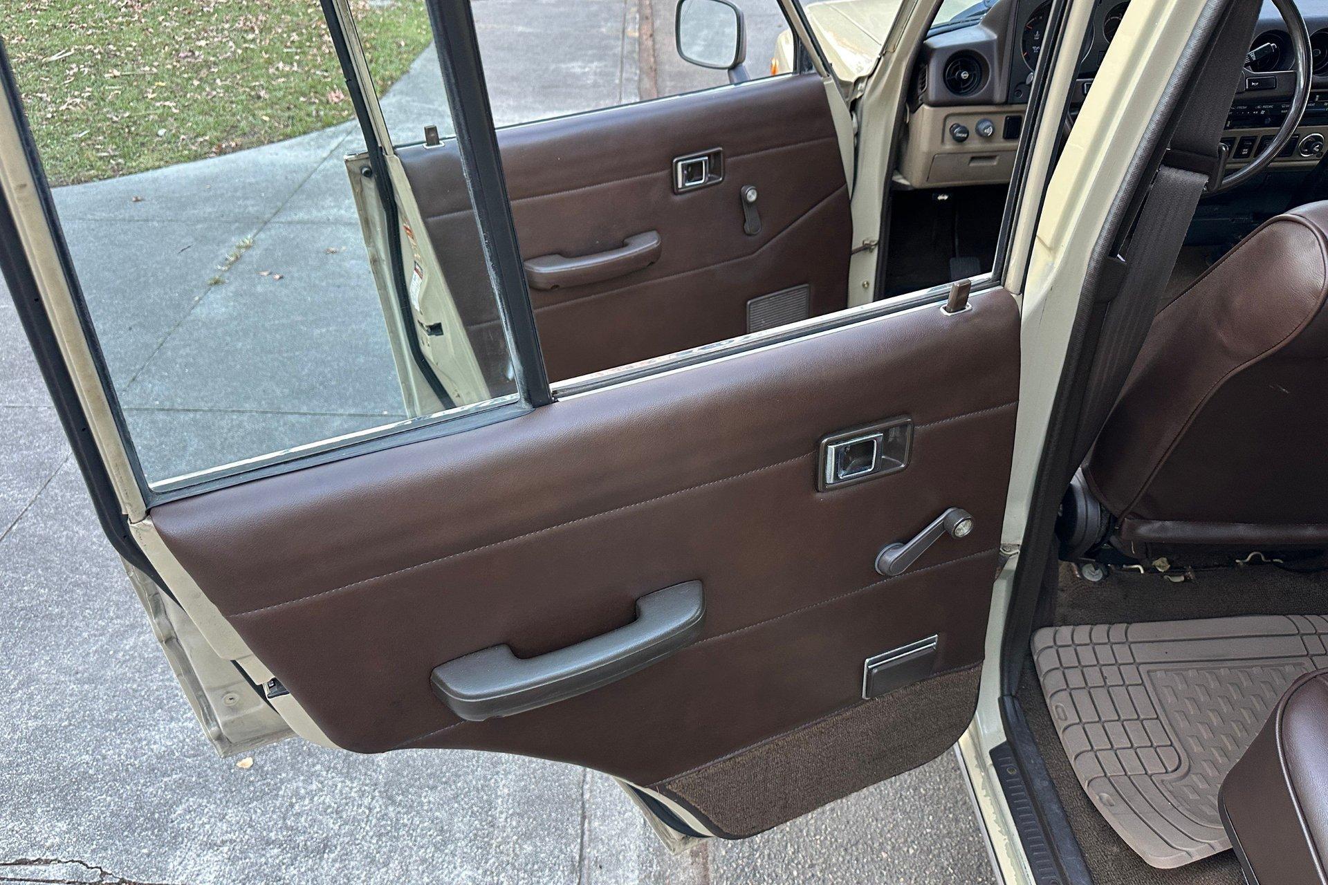 1985 Toyota Land Cruiser FJ60