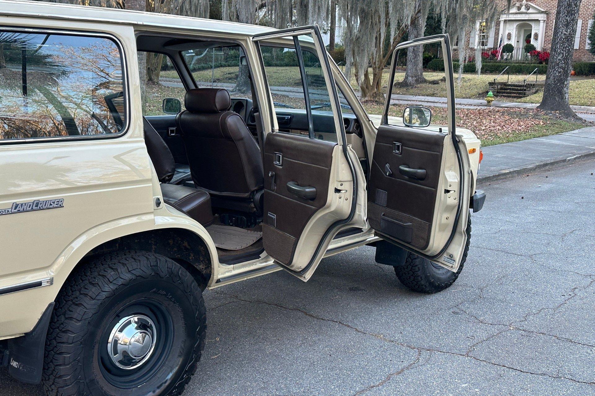 1985 Toyota Land Cruiser FJ60