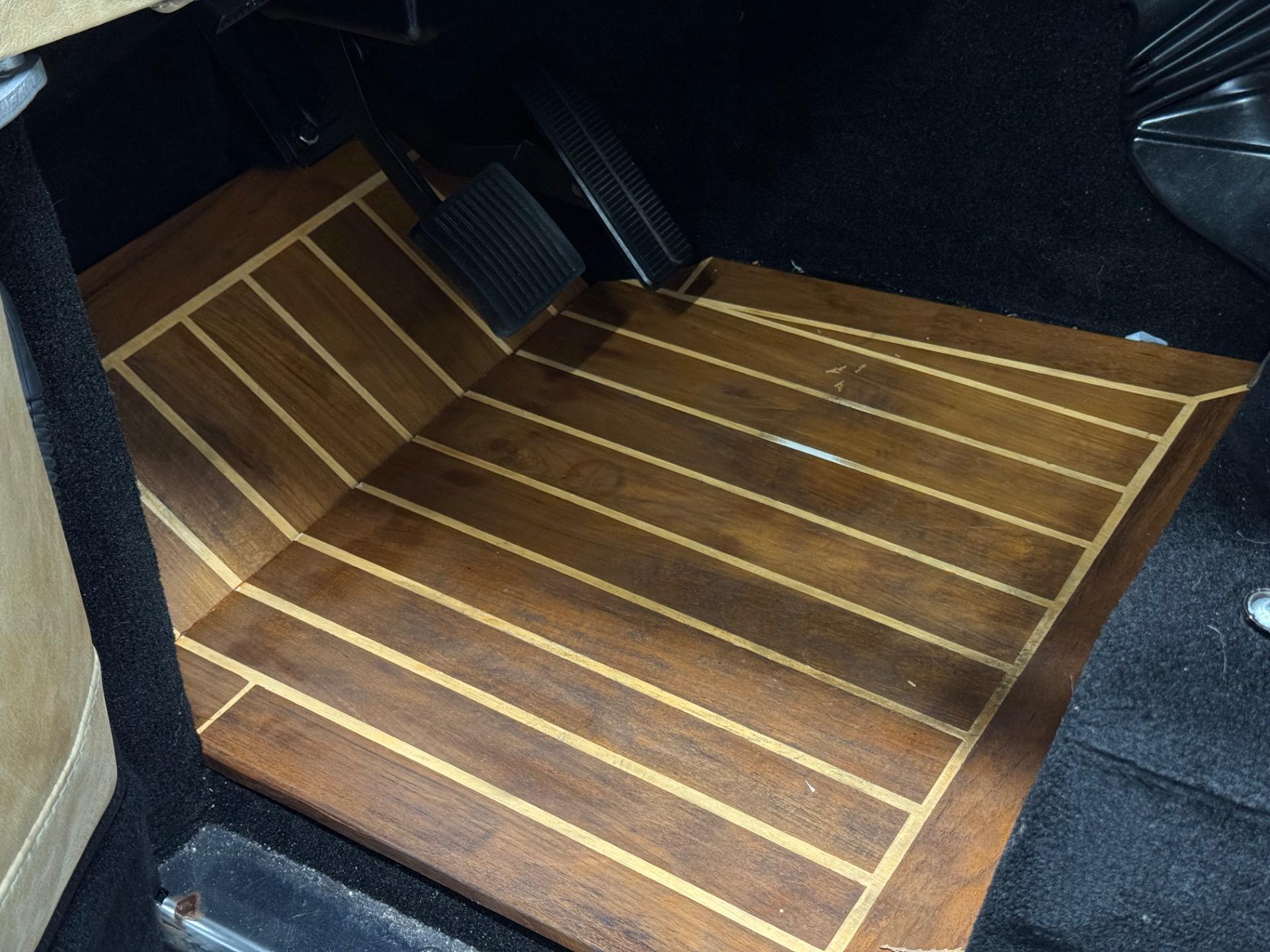 LS3-Powered 1997 Land Rover Defender NAS 90