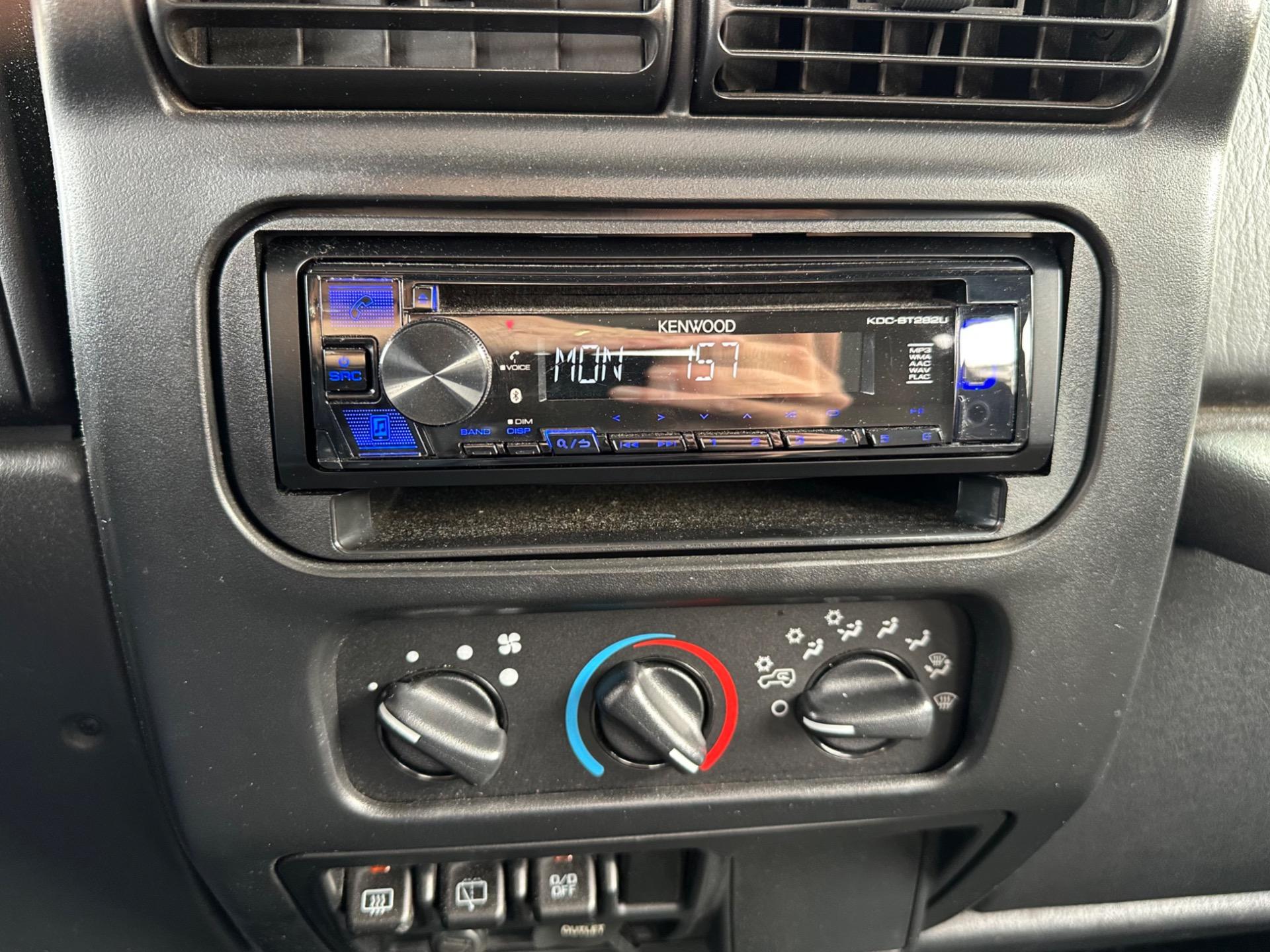 2003 Jeep Wrangler Sport - 3