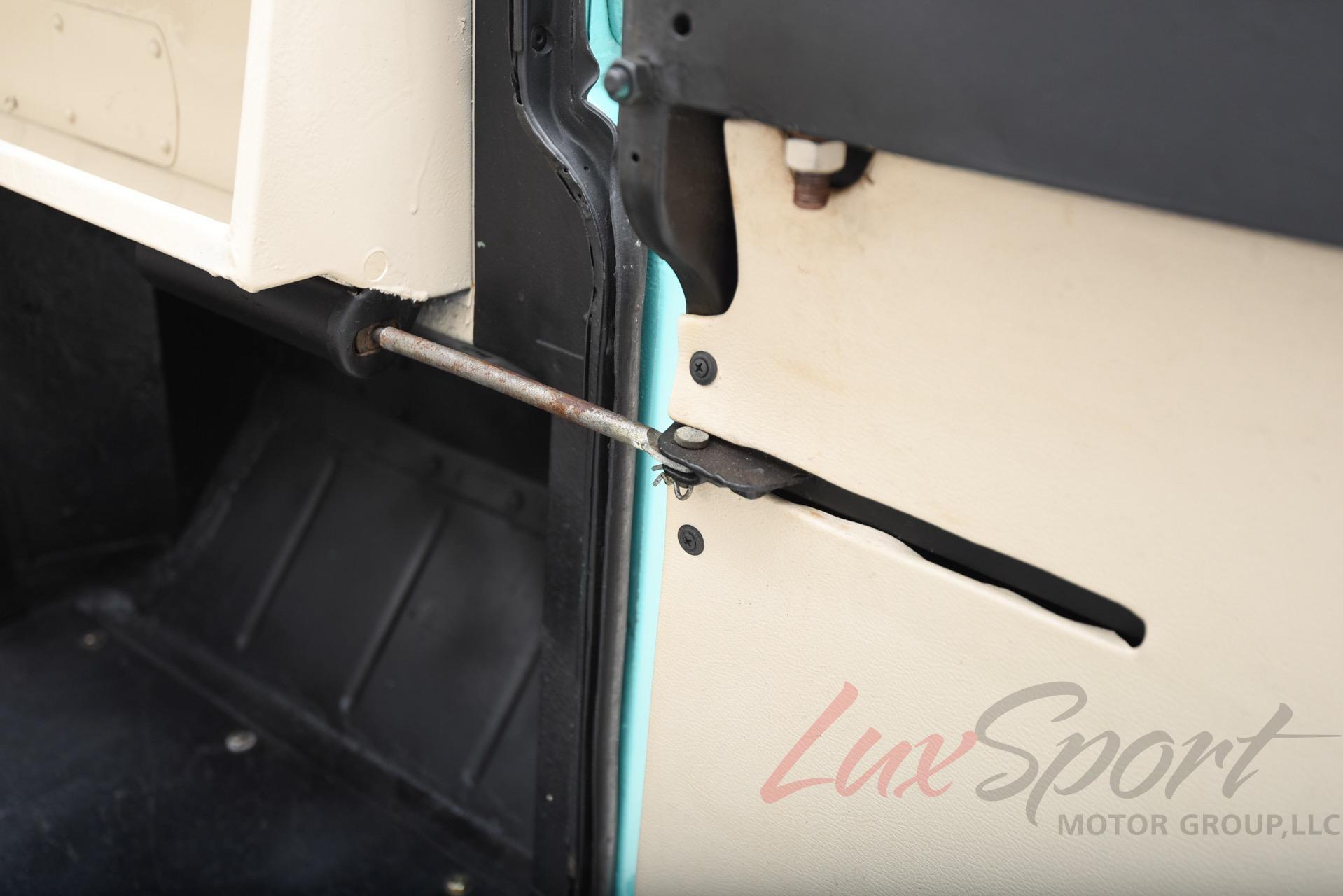 1967 Land Rover Series IIA