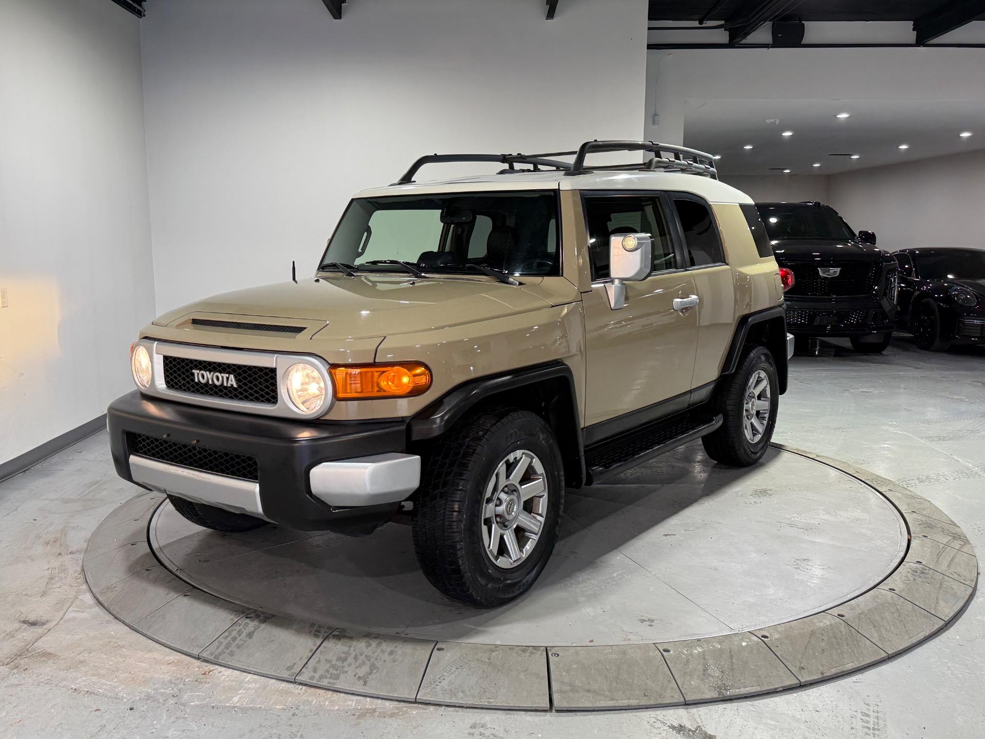 2014 Toyota FJ Cruiser - 4