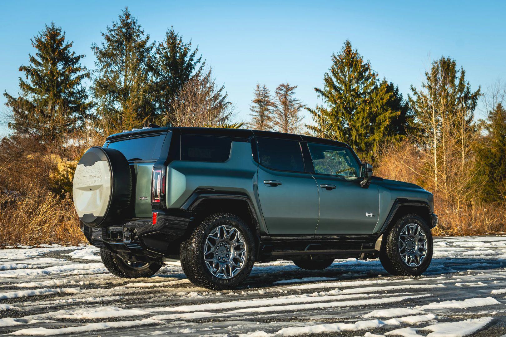 2024 GMC HUMMER EV