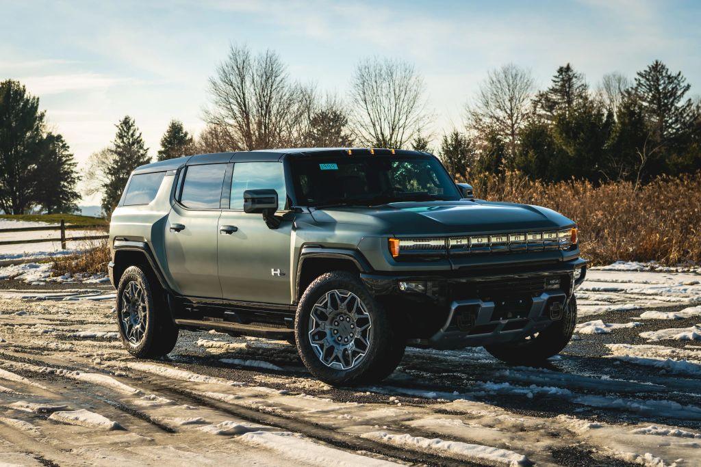 2024 GMC HUMMER EV - 3