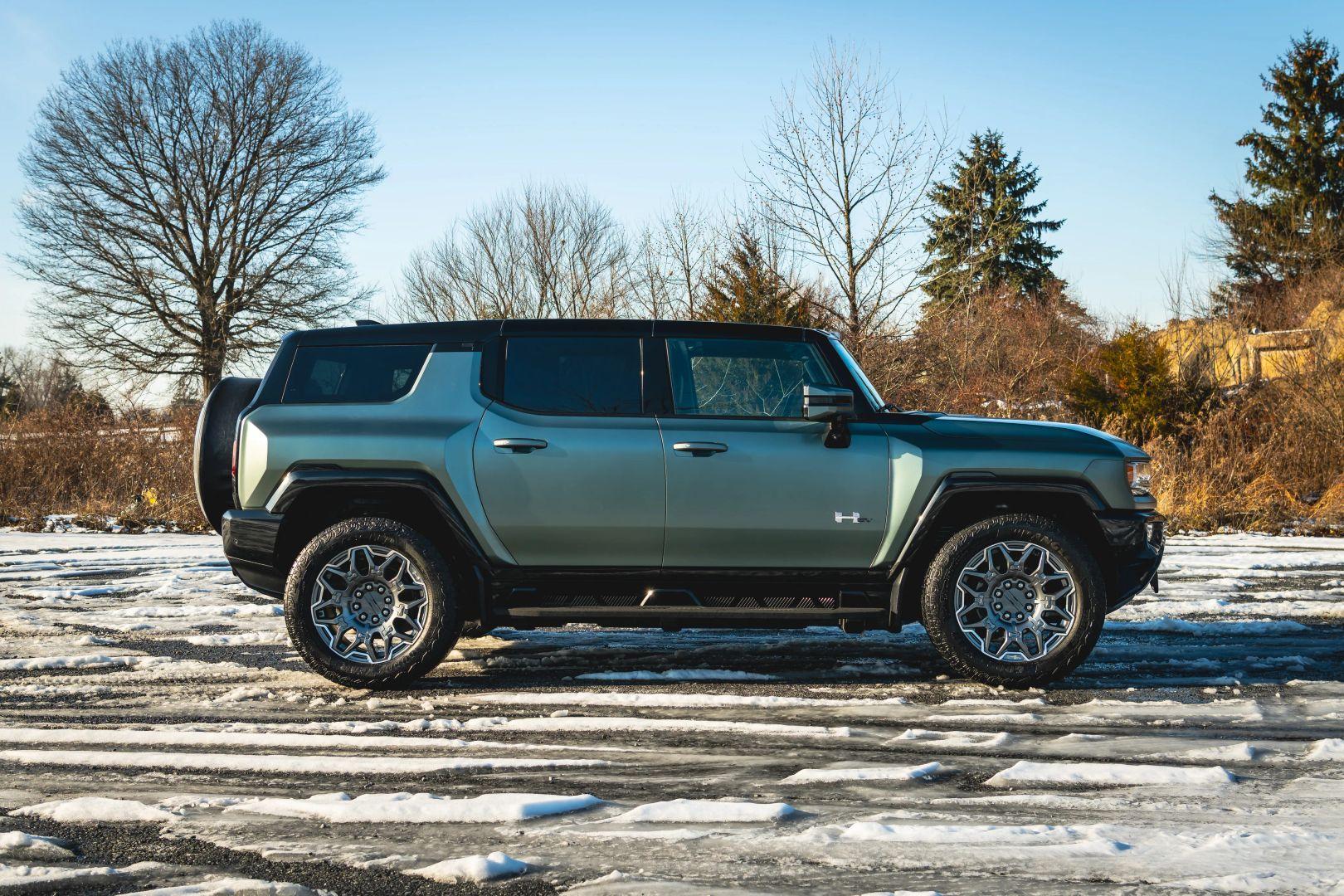 2024 GMC HUMMER EV