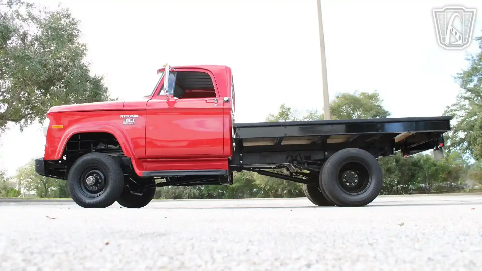 1971 Dodge Power Wagon 4x4 Flatbed - 2