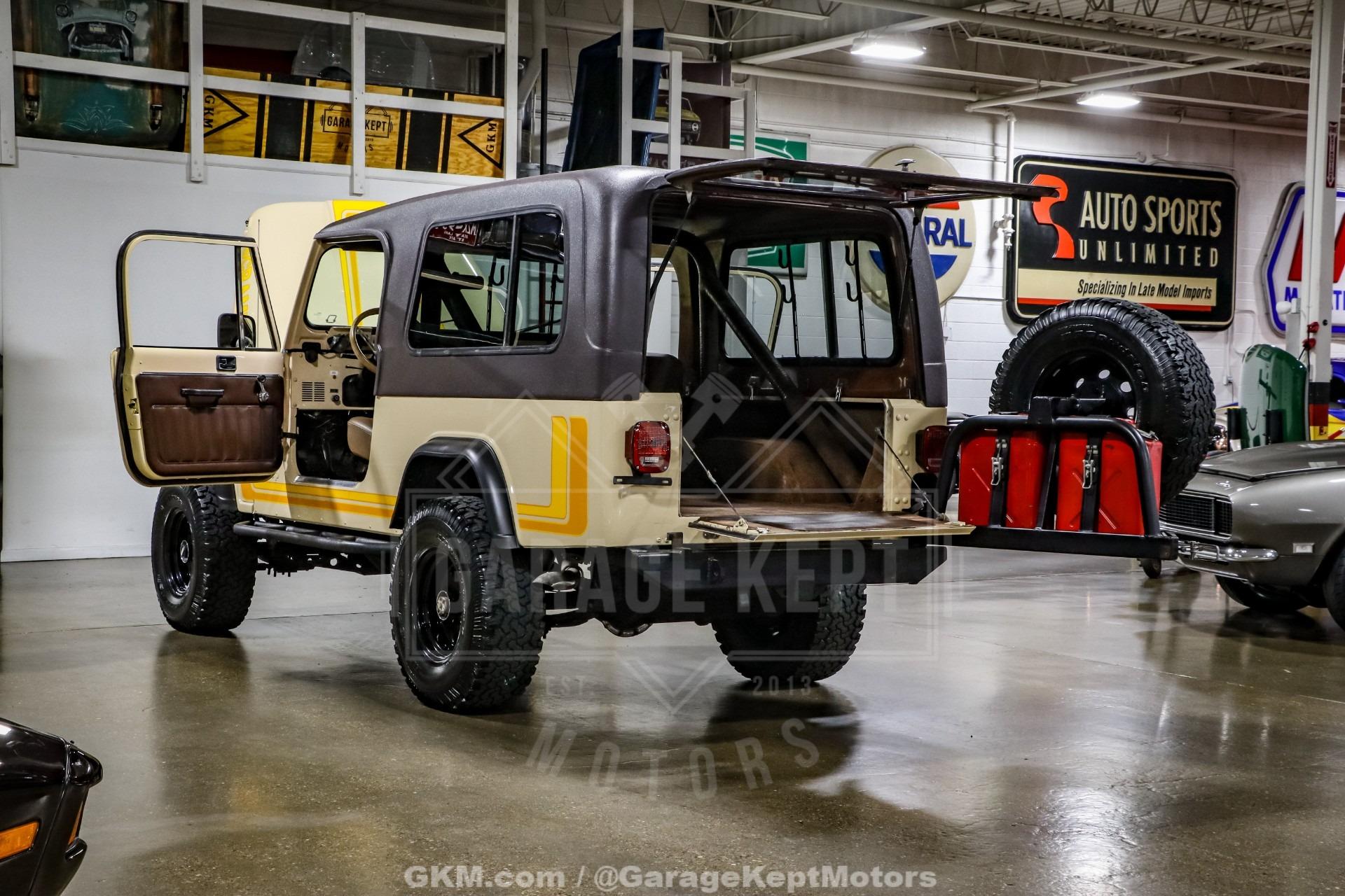 1982 Jeep CJ-8 Scrambler