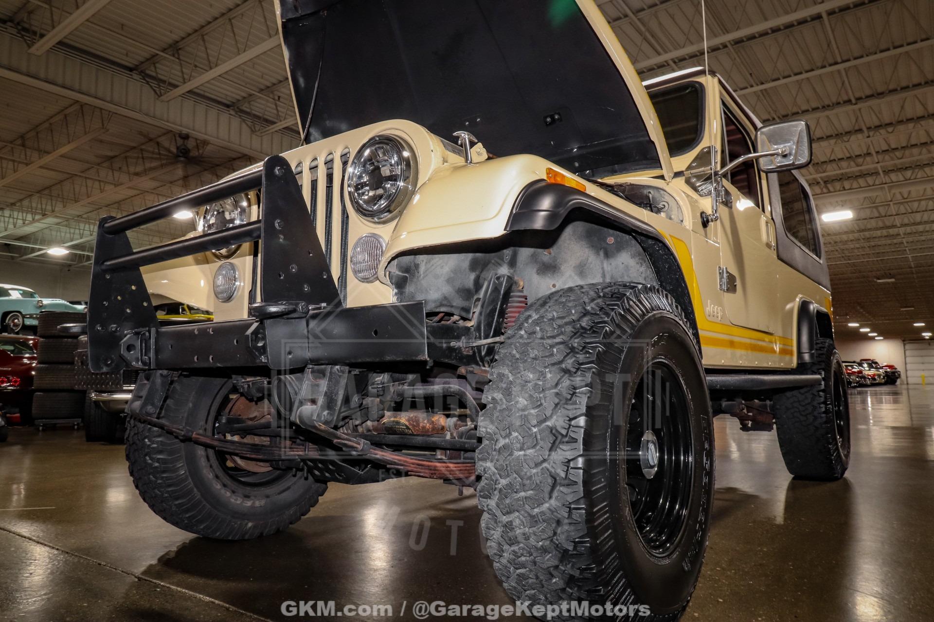 1982 Jeep CJ-8 Scrambler