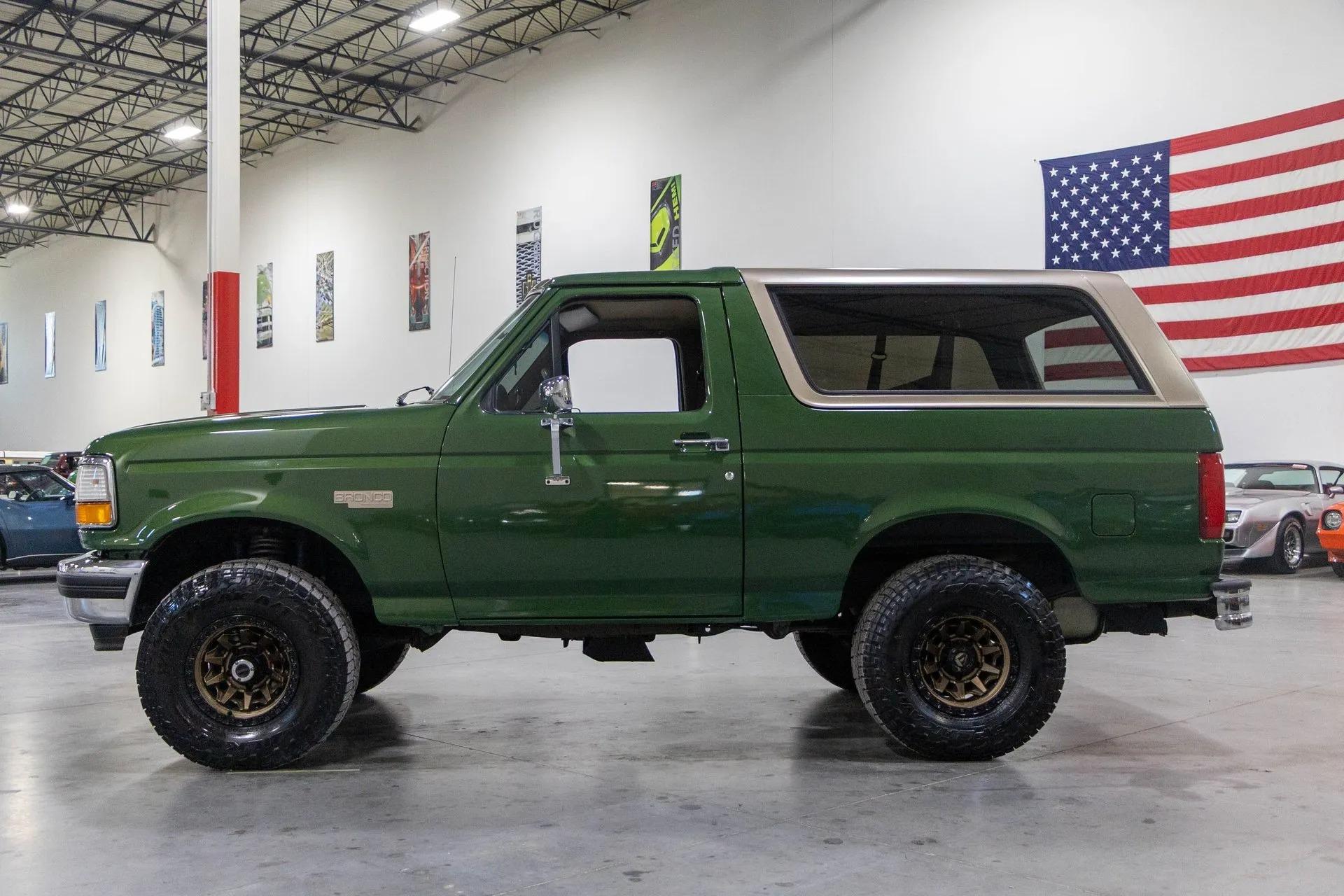 1995 Ford Bronco XLT