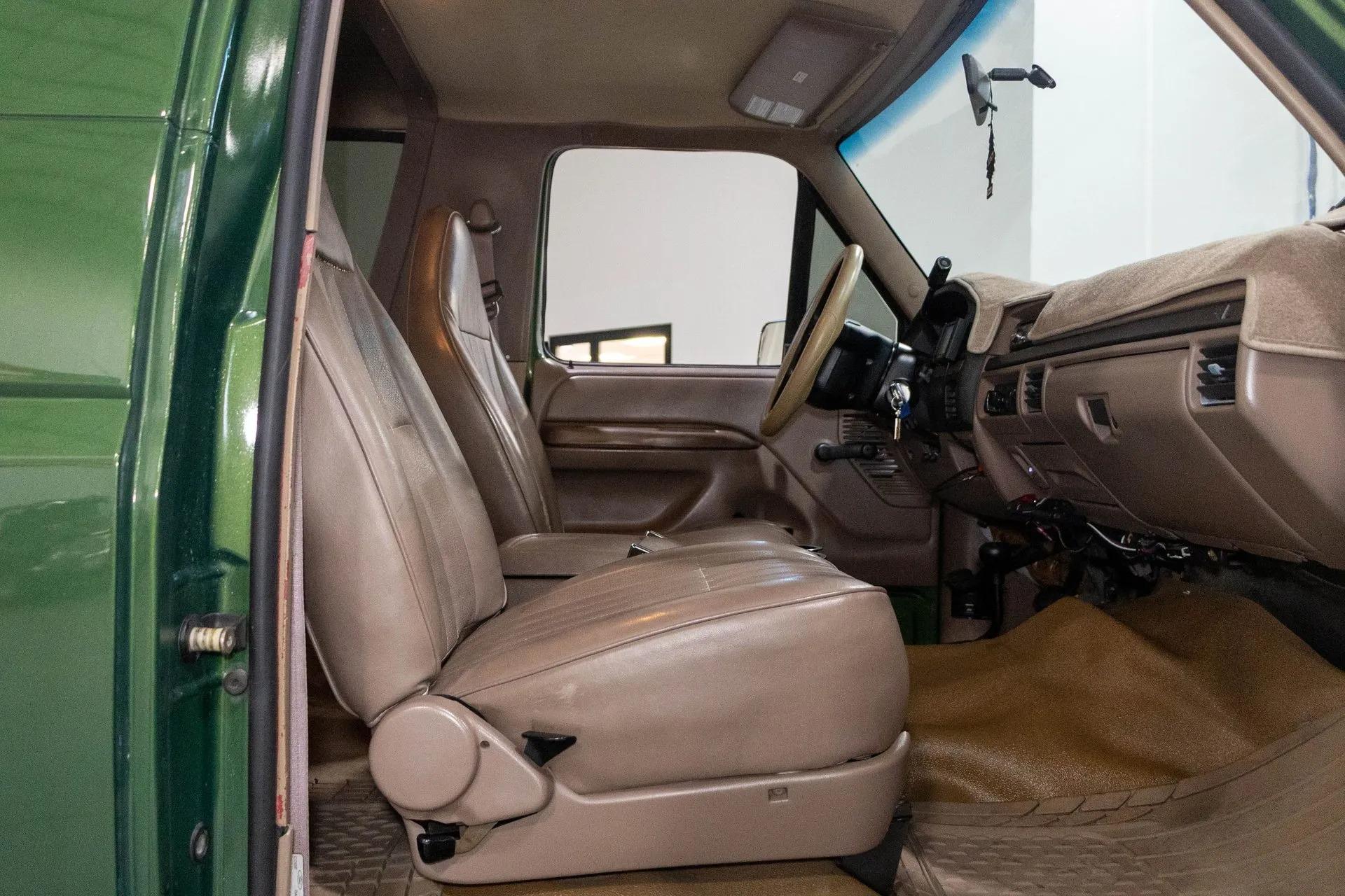 1995 Ford Bronco XLT