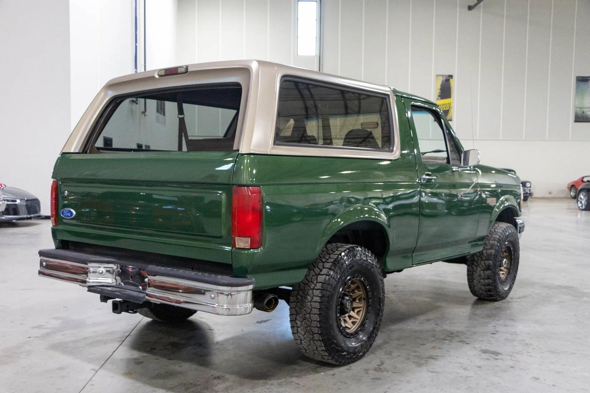 1995 Ford Bronco XLT