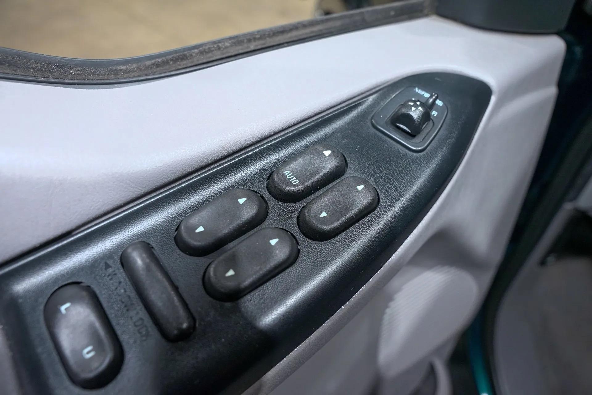 1999 Ford F-250 Super Duty XLT