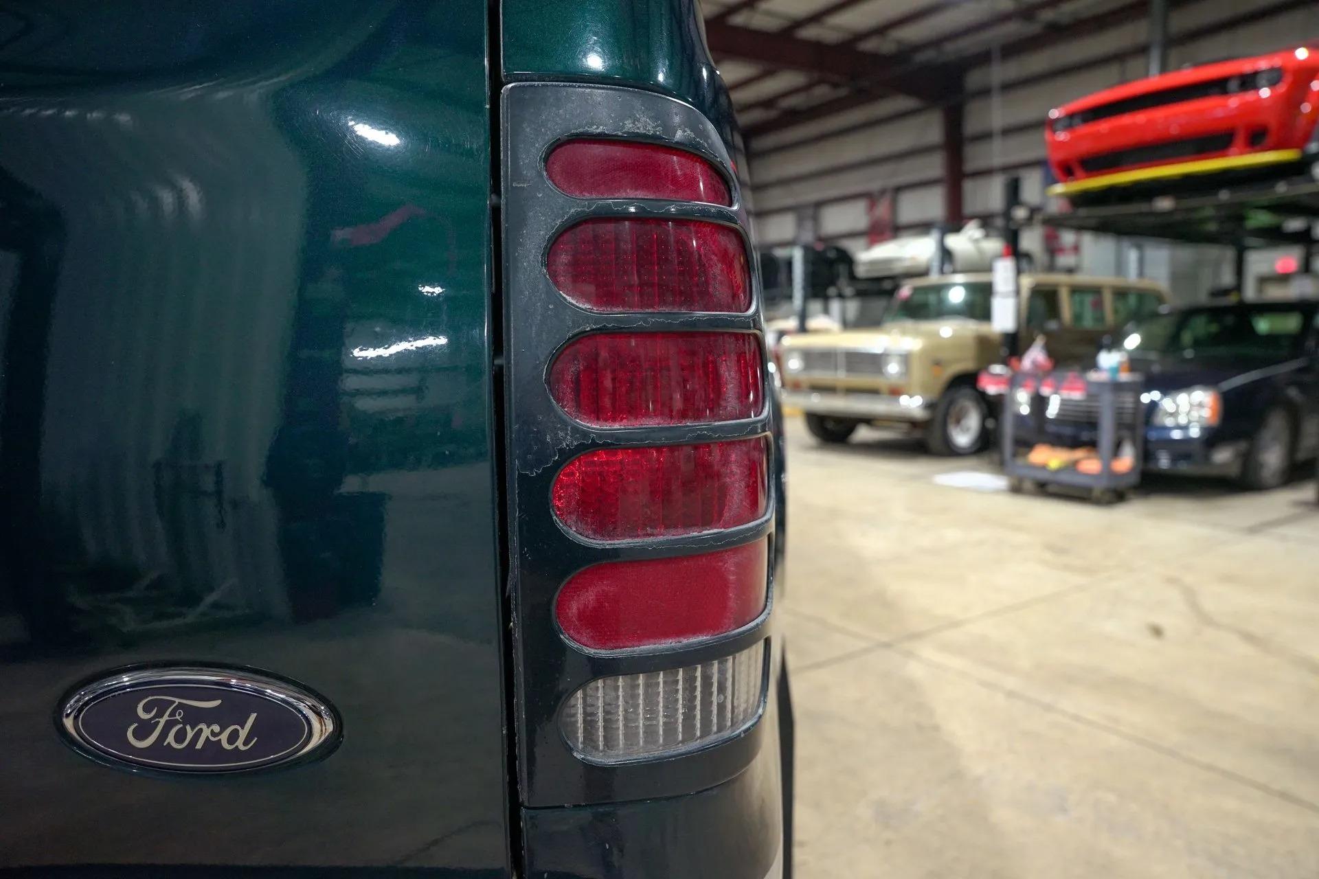 1999 Ford F-250 Super Duty XLT