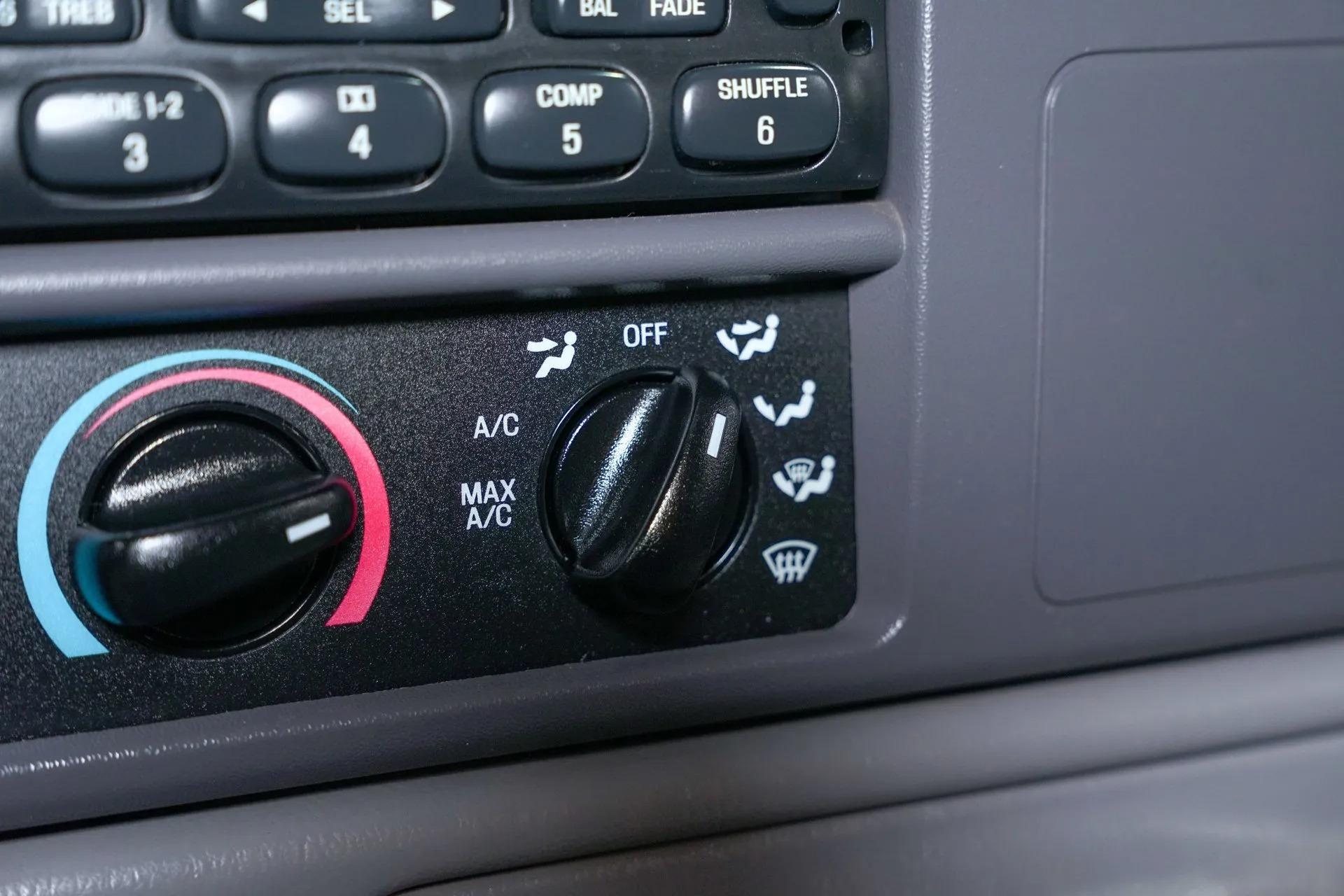 1999 Ford F-250 Super Duty XLT