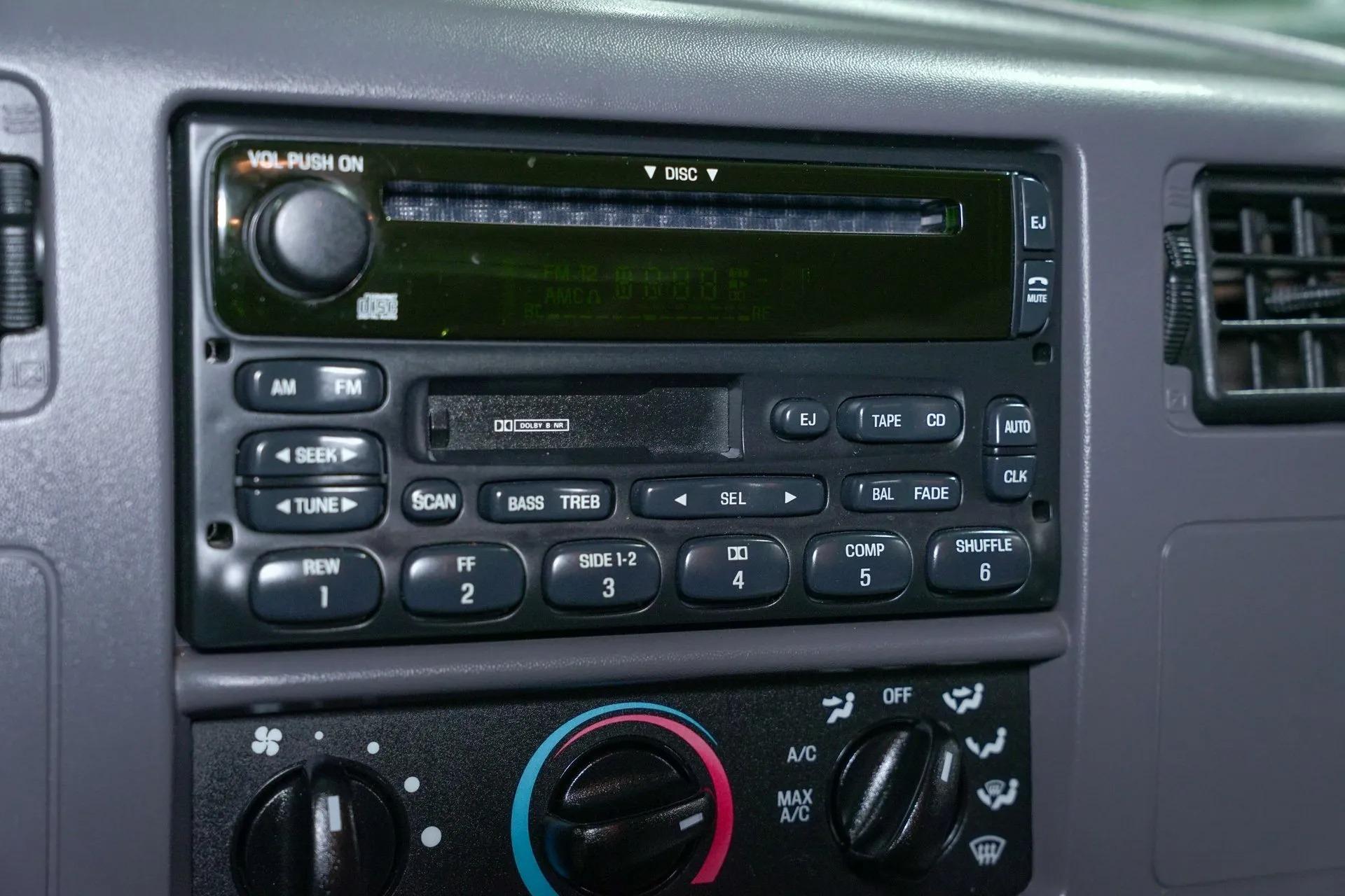 1999 Ford F-250 Super Duty XLT