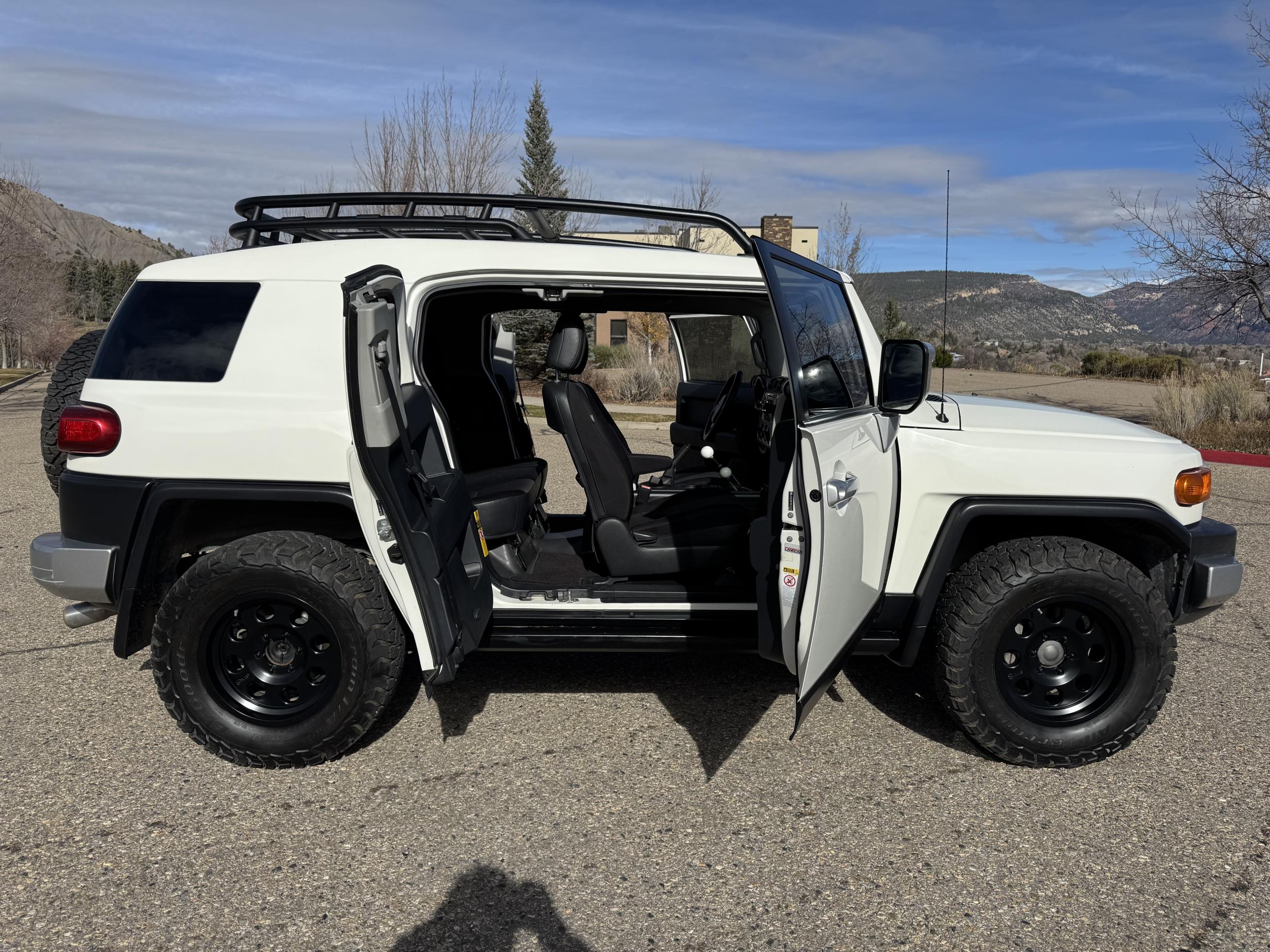 2012 Toyota FJ Cruiser 4×4 - 3